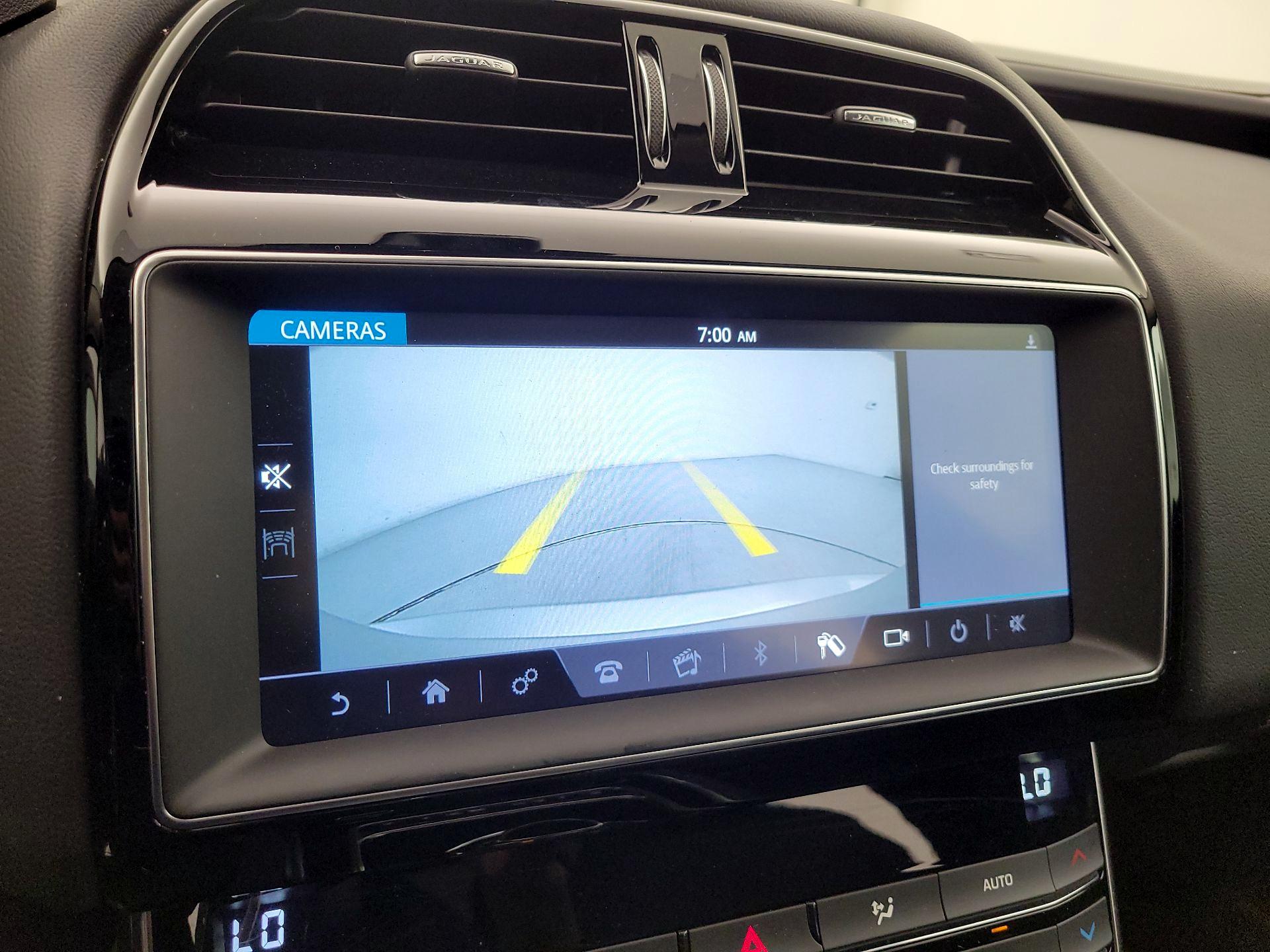 Thumbnail: 2019 Jaguar XE - 14