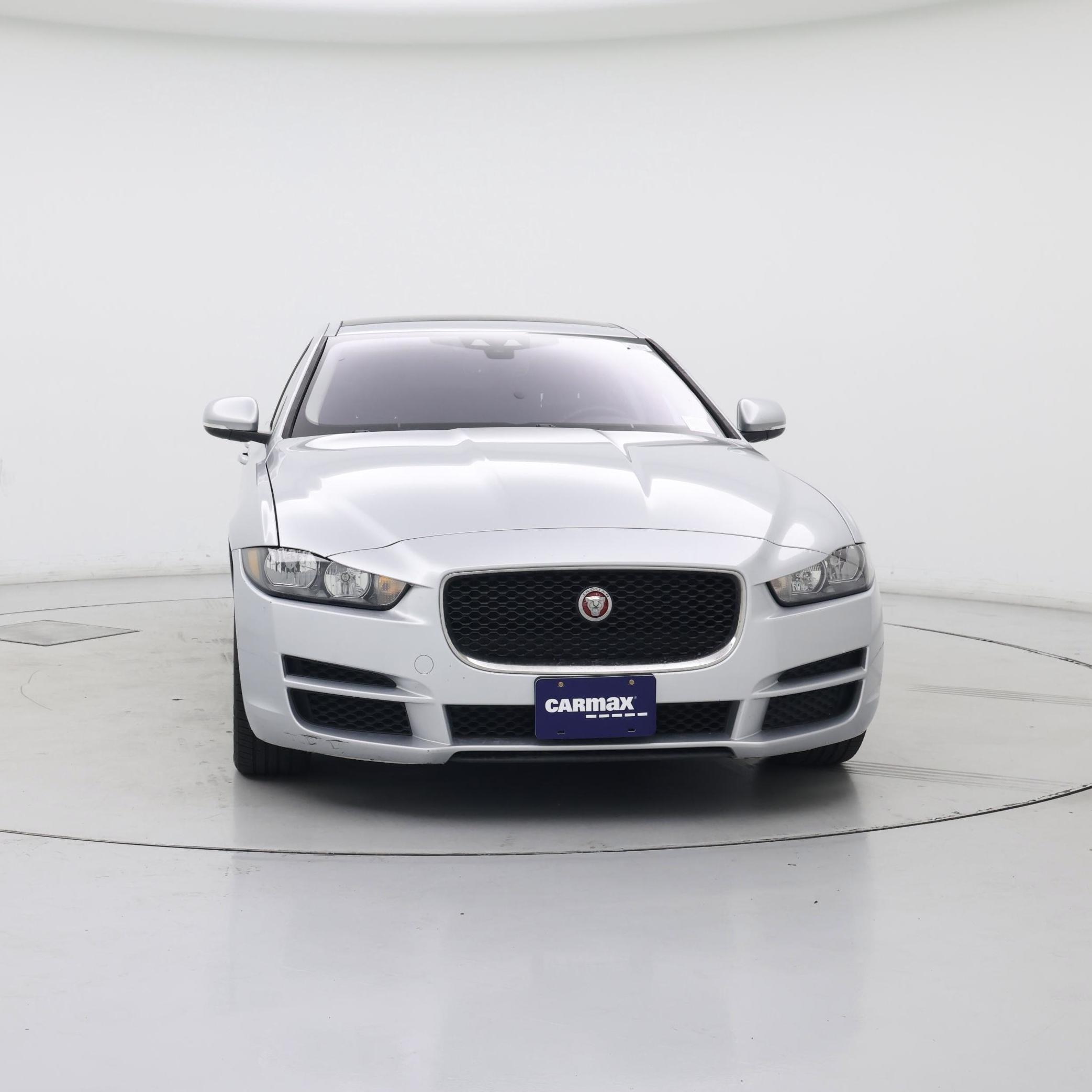 Thumbnail: 2019 Jaguar XE - 5
