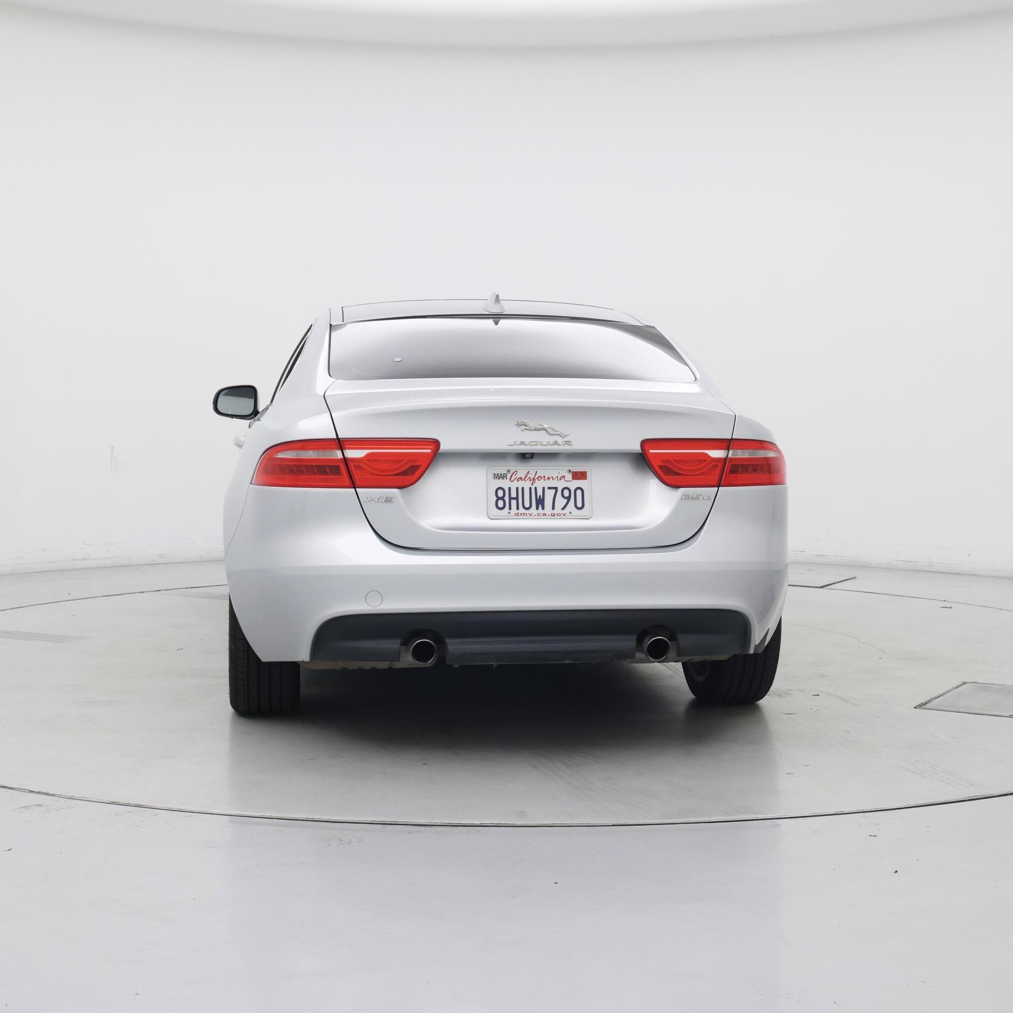 Thumbnail: 2019 Jaguar XE - 6