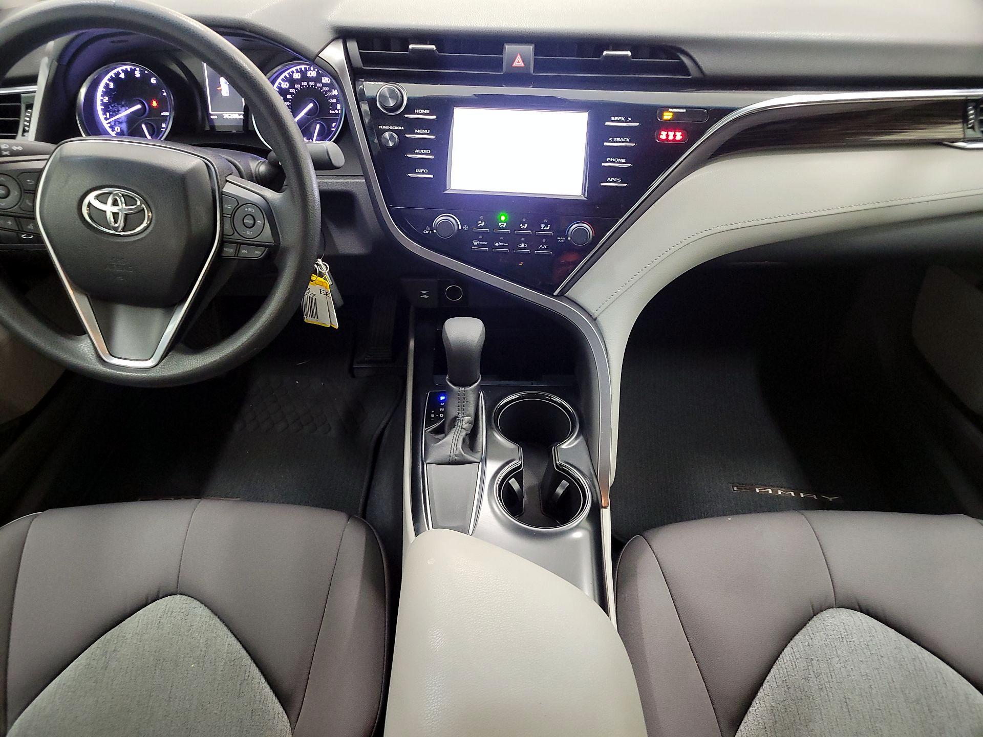 Thumbnail: 2018 Toyota Camry - 9