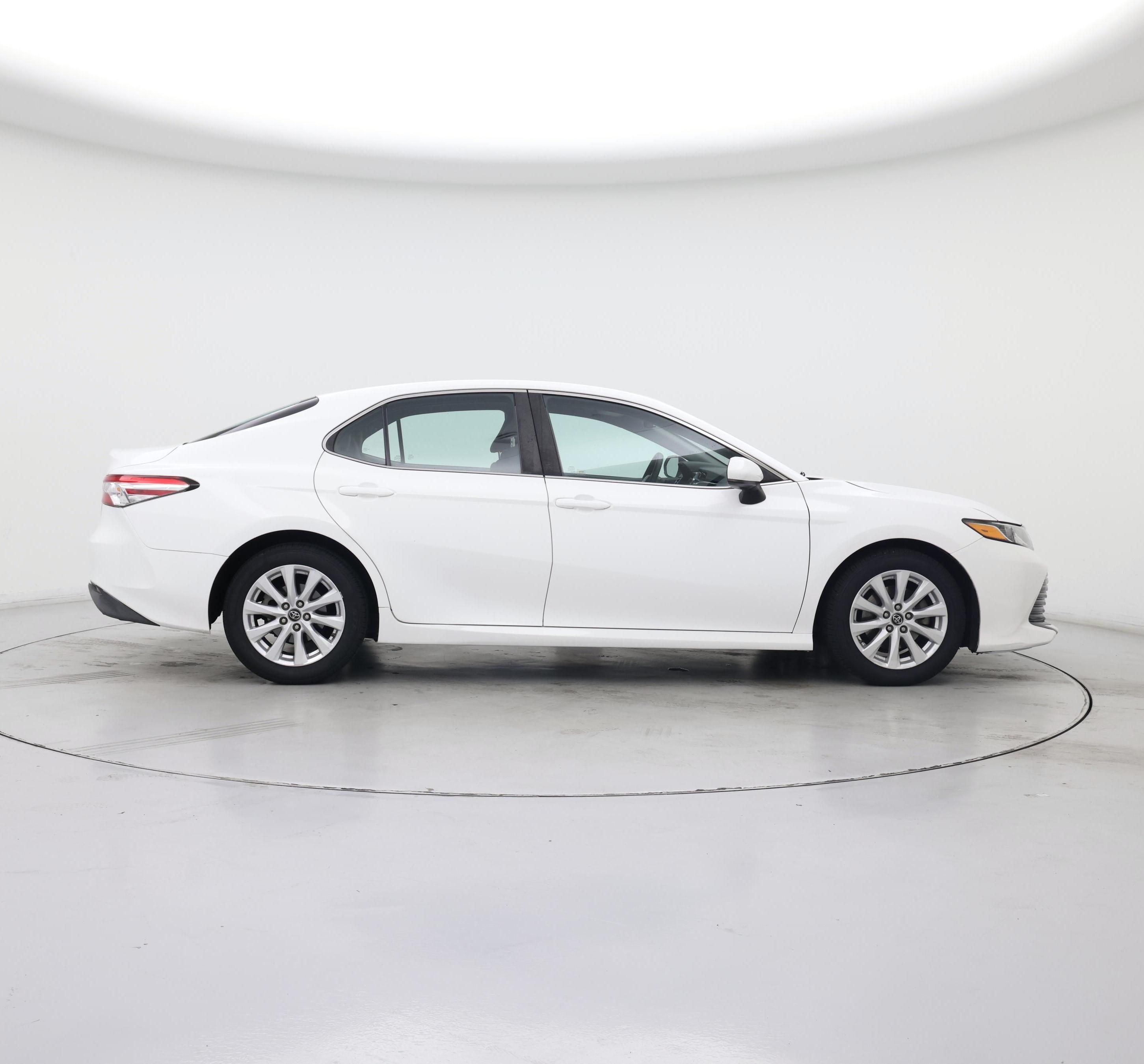 Thumbnail: 2018 Toyota Camry - 7