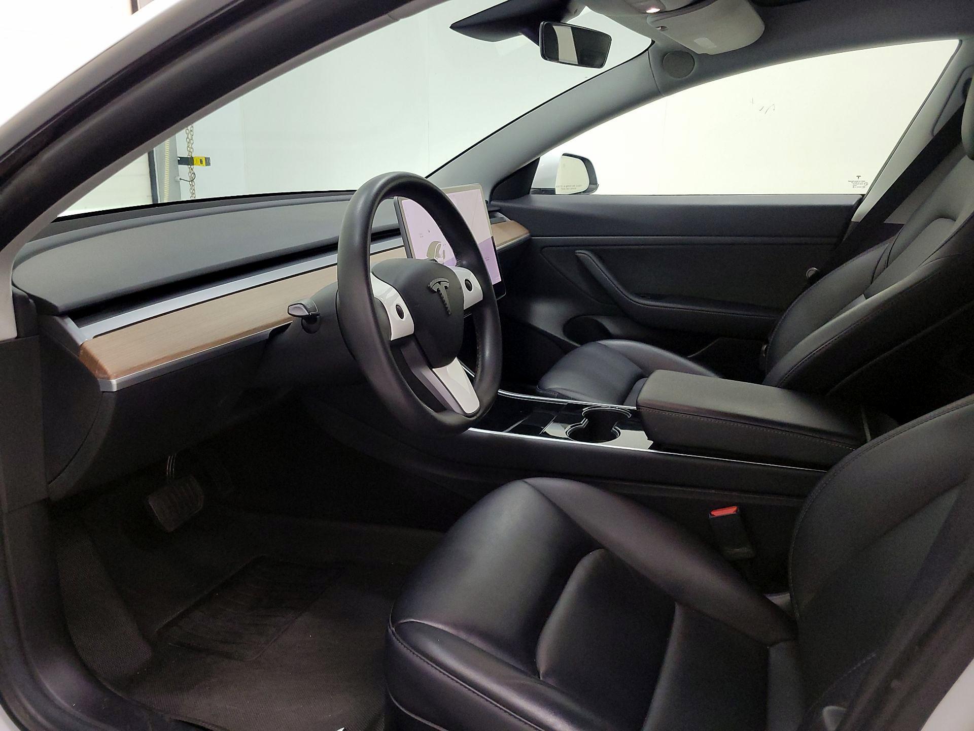 Thumbnail: 2020 Tesla Model 3 - 11