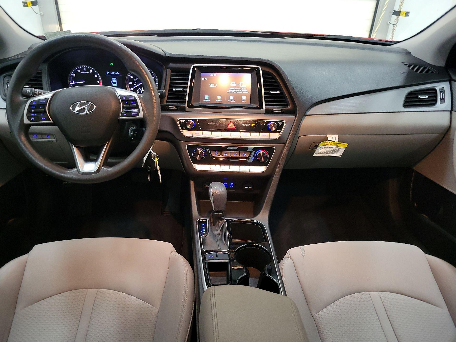 Thumbnail: 2019 Hyundai Sonata - 9