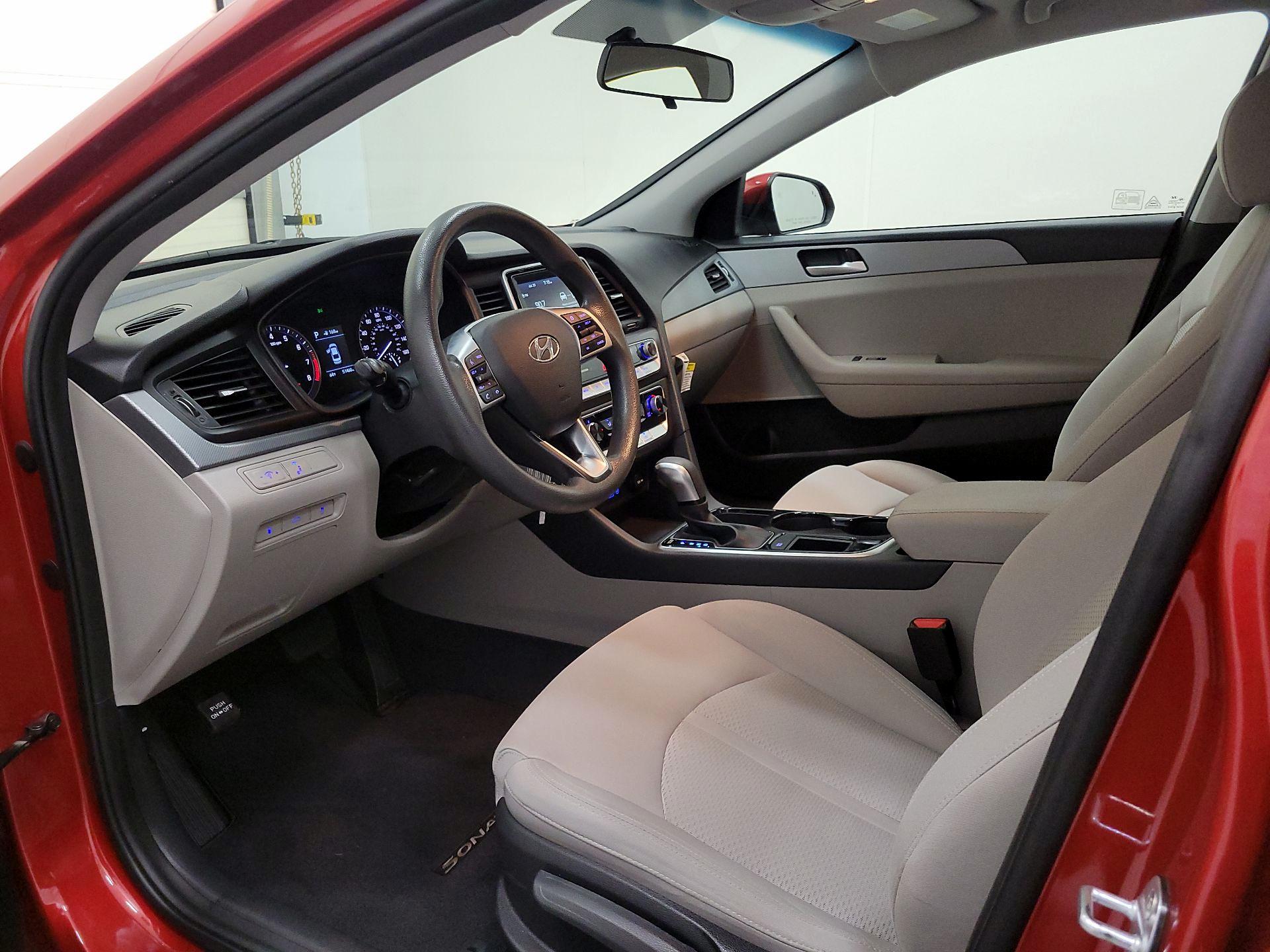 Thumbnail: 2019 Hyundai Sonata - 11