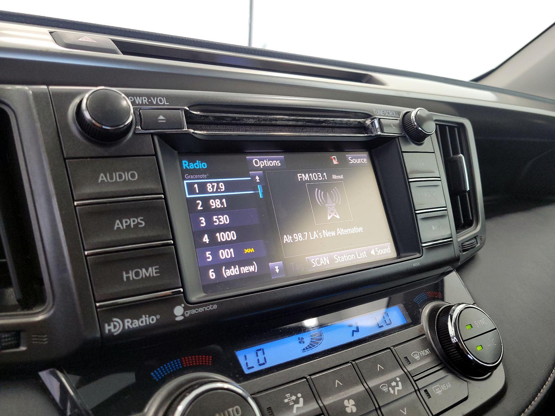 Thumbnail: 2015 Toyota RAV4 - 15