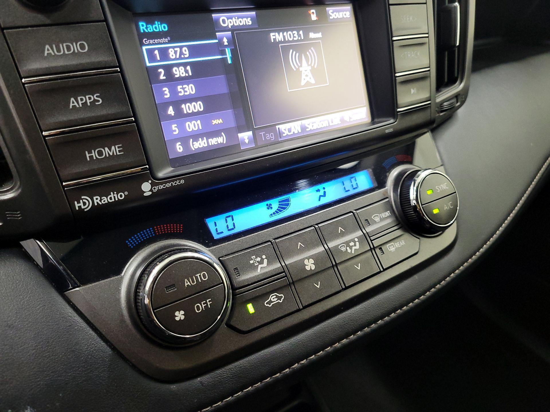 Thumbnail: 2015 Toyota RAV4 - 16