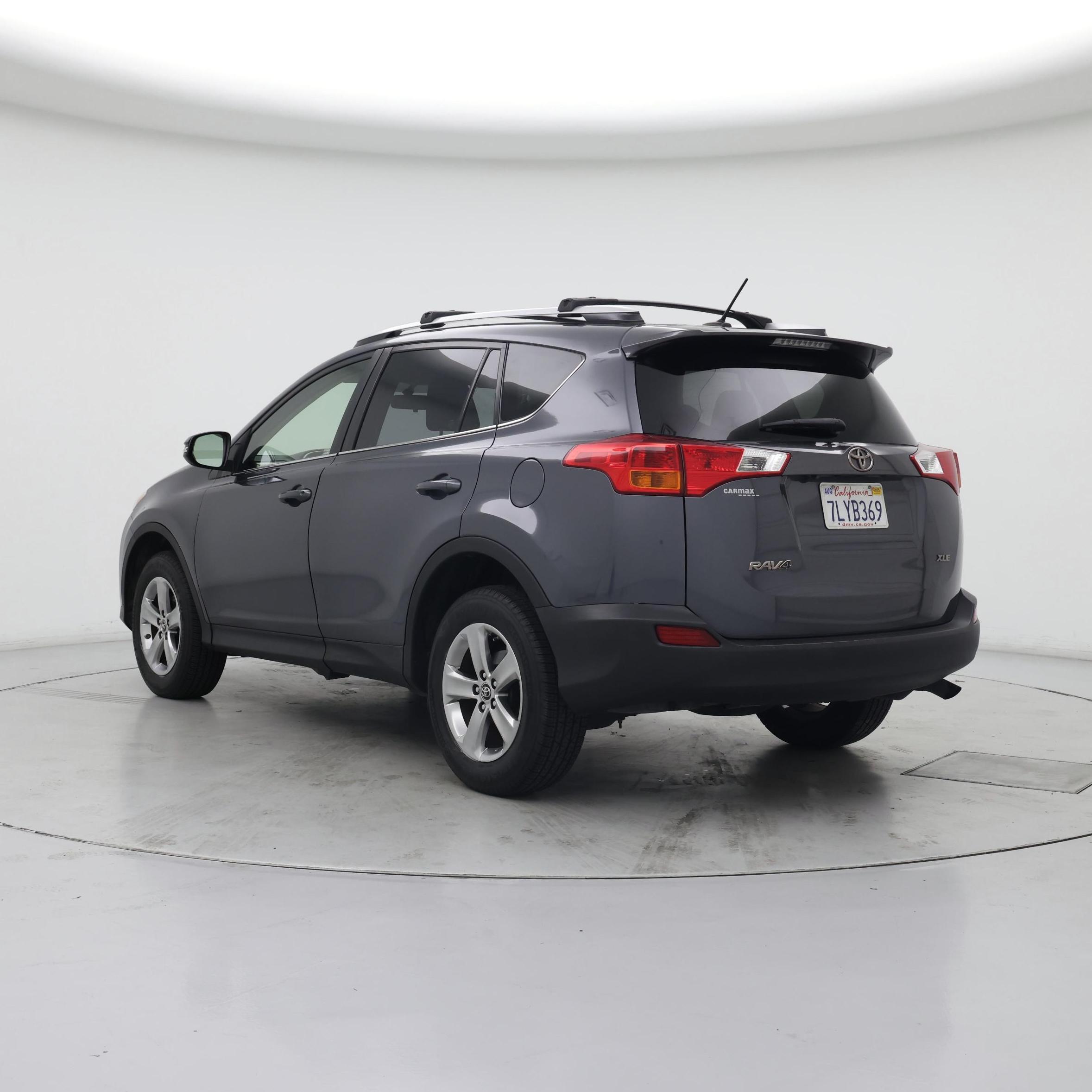 Thumbnail: 2015 Toyota RAV4 - 2