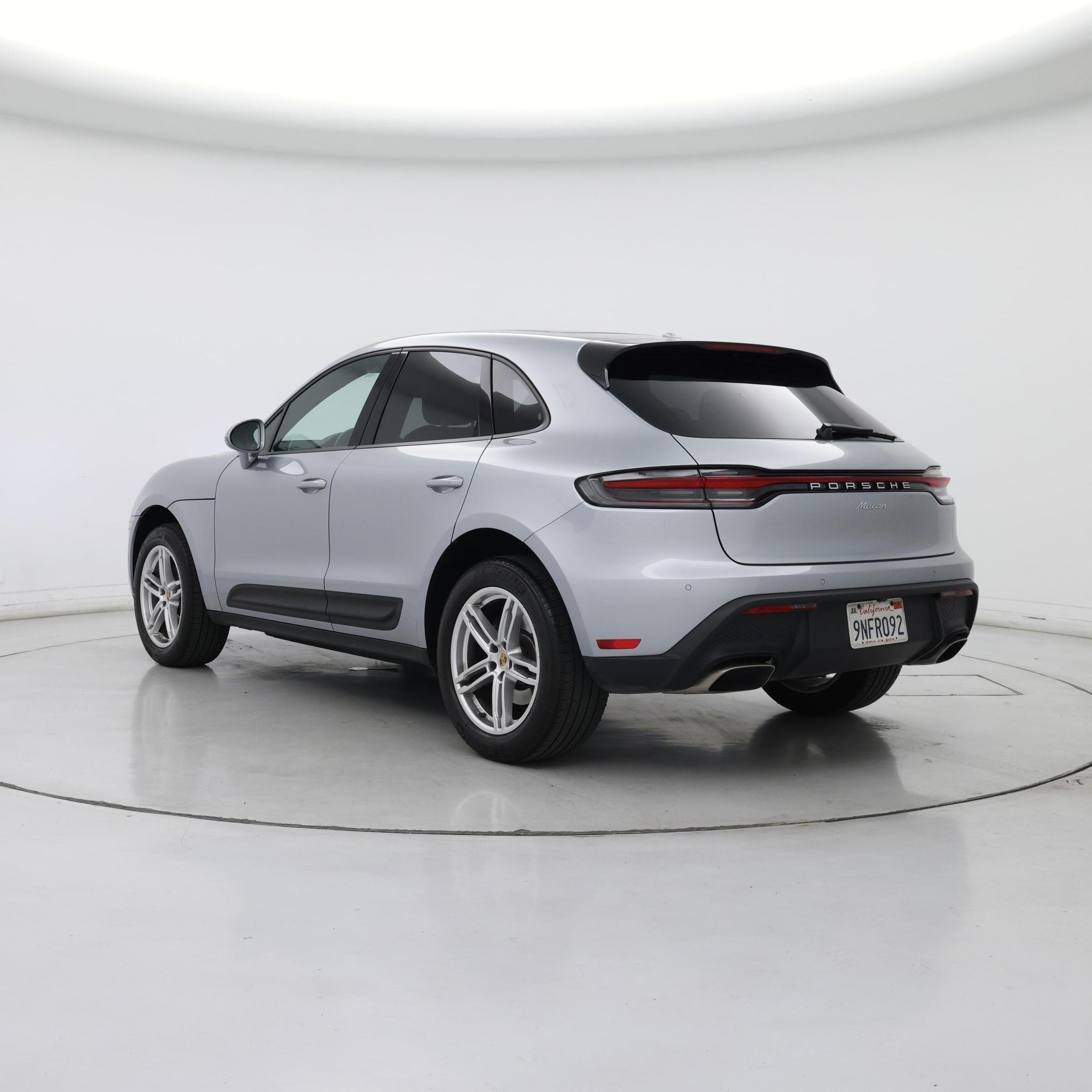 Thumbnail: 2024 Porsche Macan - 2