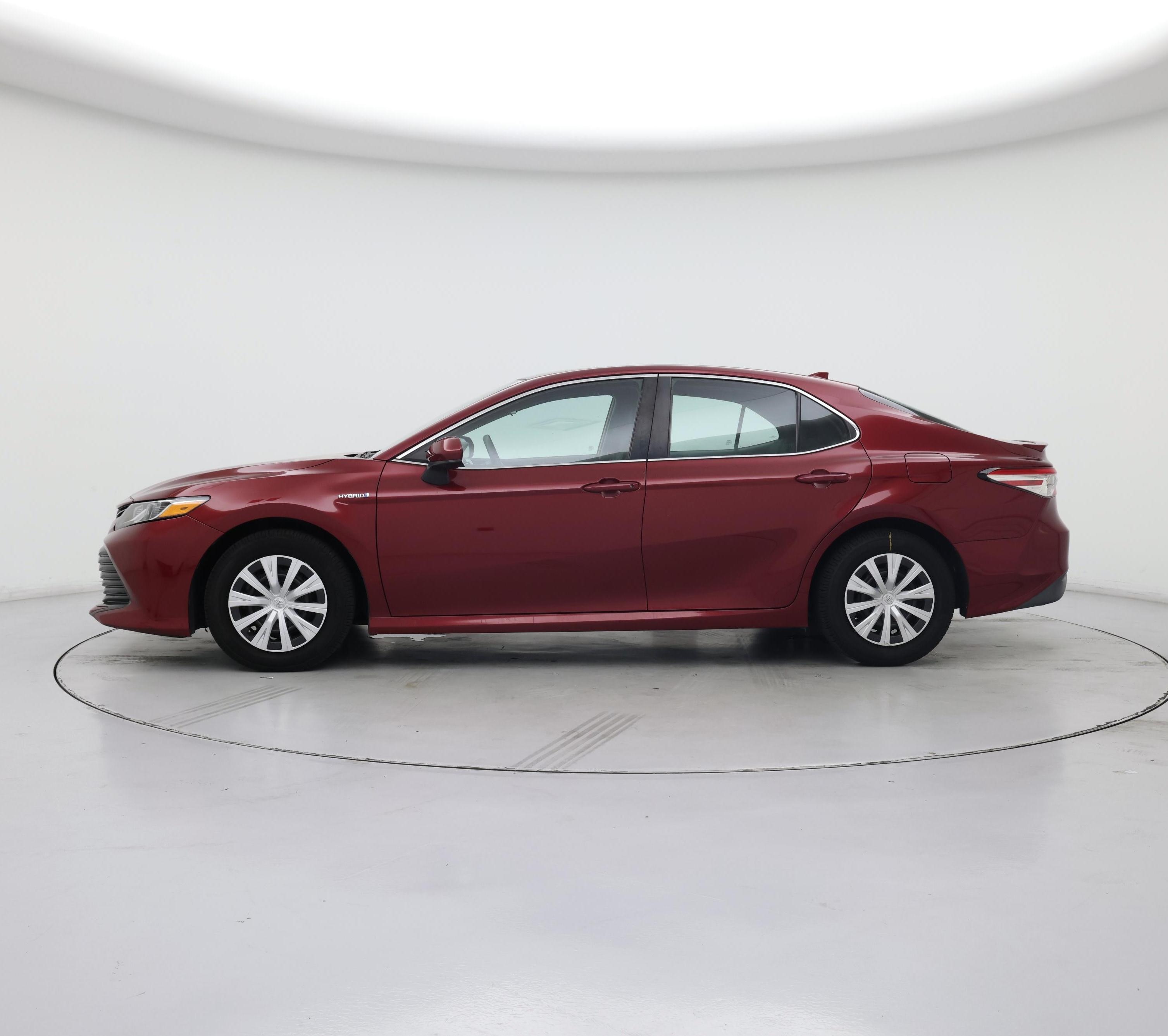 Thumbnail: 2019 Toyota Camry - 3