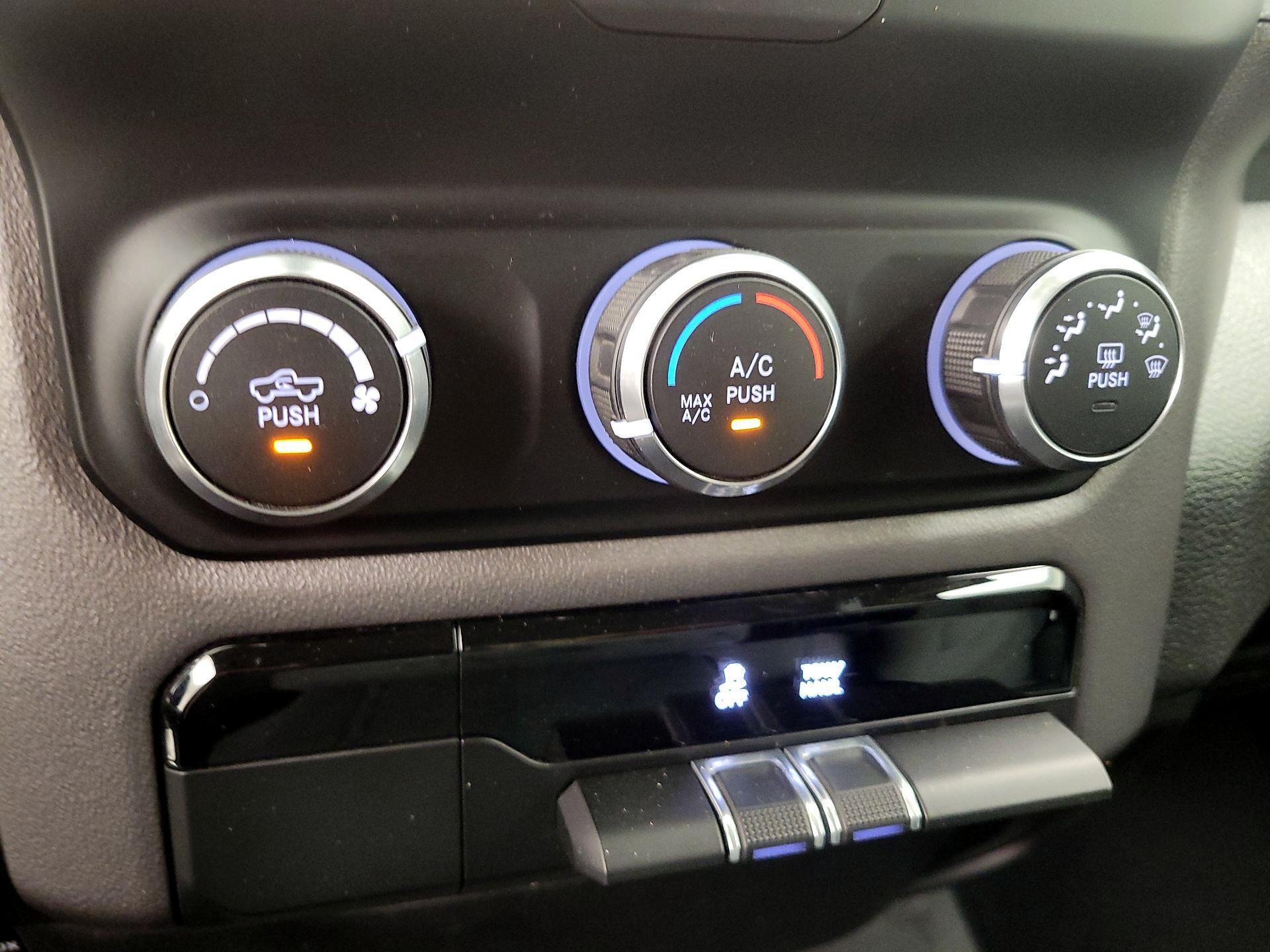 Thumbnail: 2019 RAM 1500 - 16