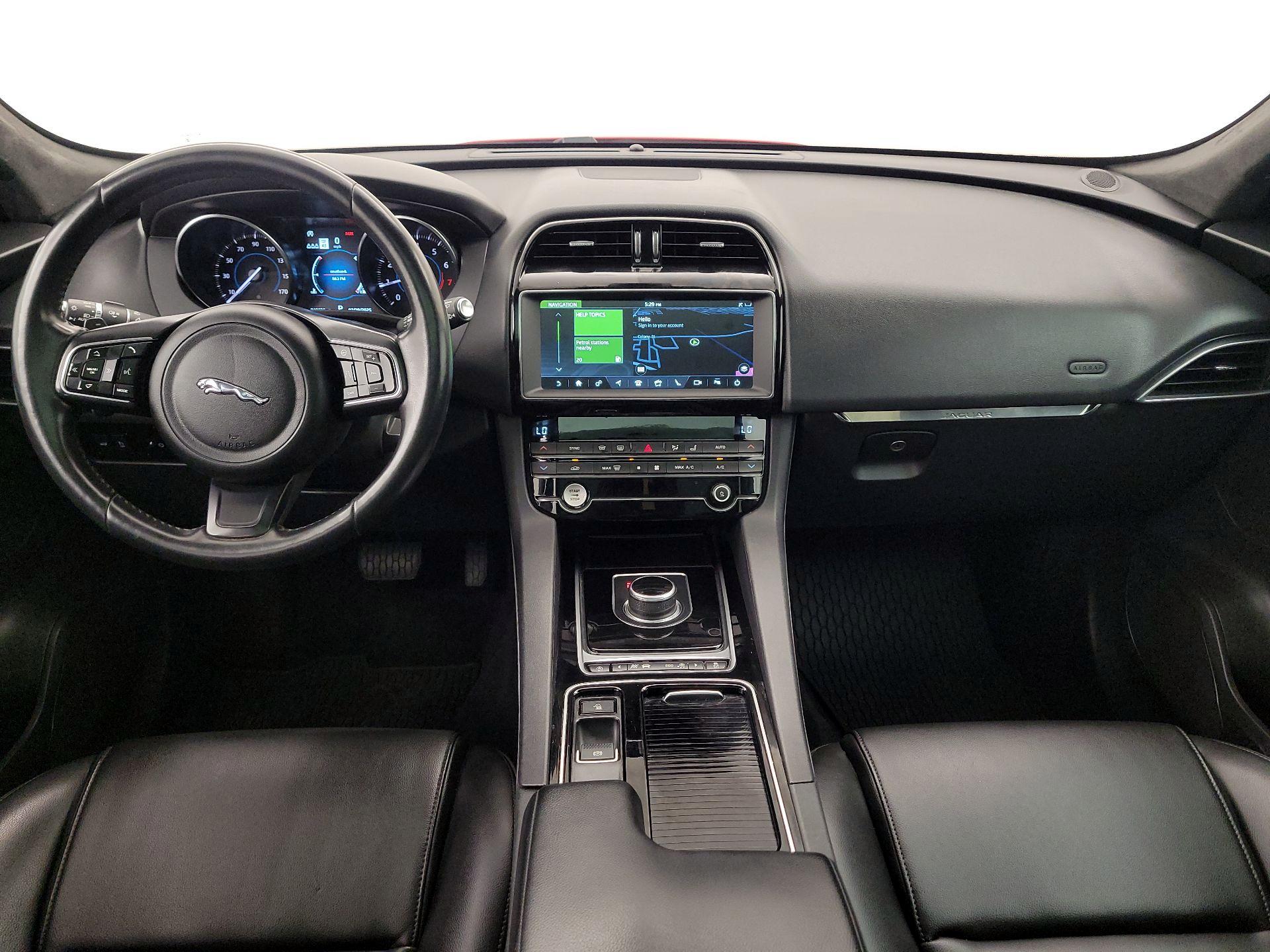 Thumbnail: 2020 Jaguar F-Pace - 9