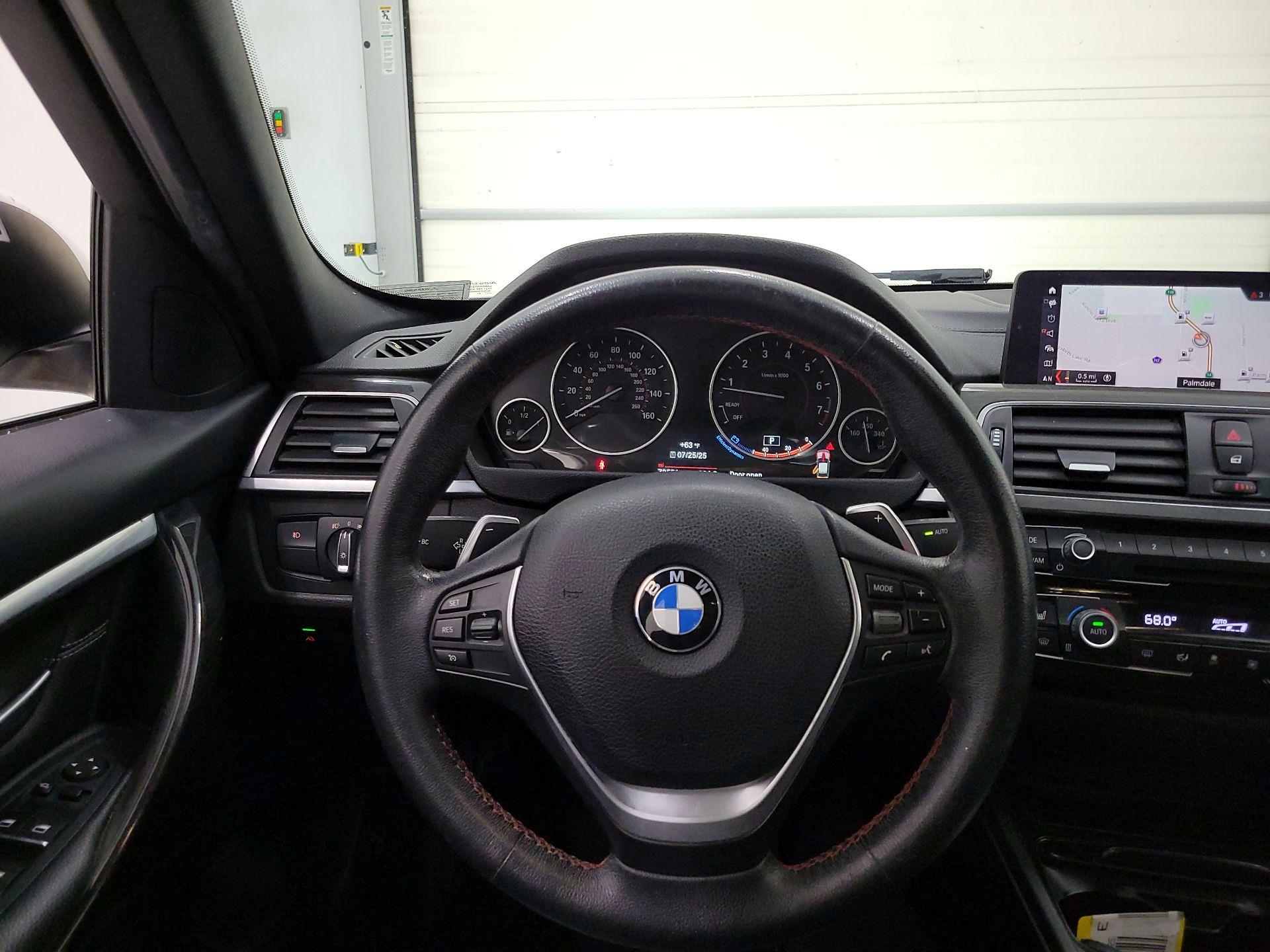 Thumbnail: 2018 BMW 3 Series - 10