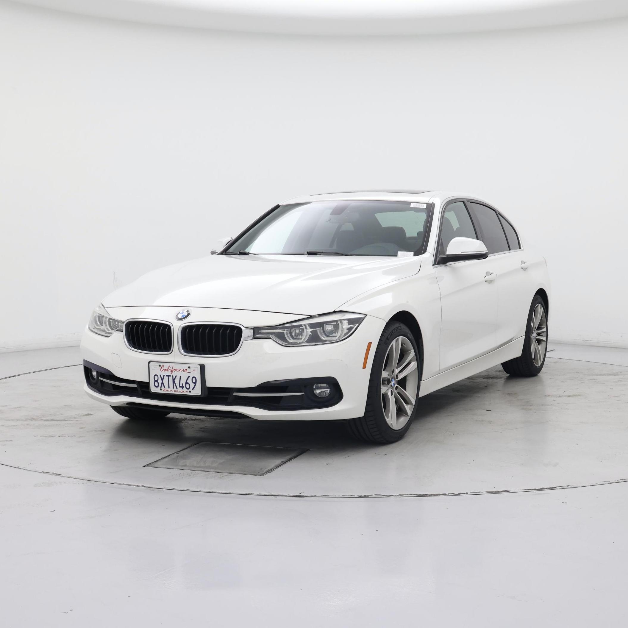 Thumbnail: 2018 BMW 3 Series - 4
