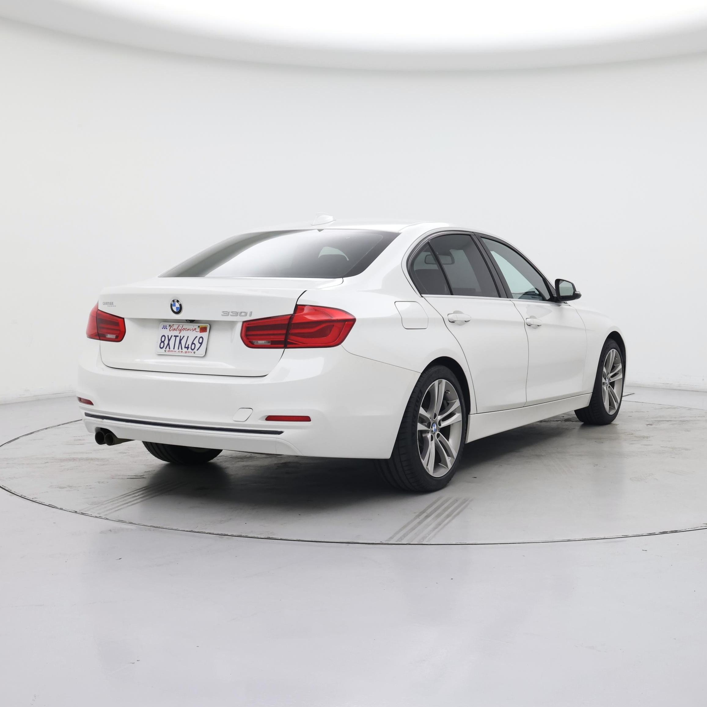 Thumbnail: 2018 BMW 3 Series - 8