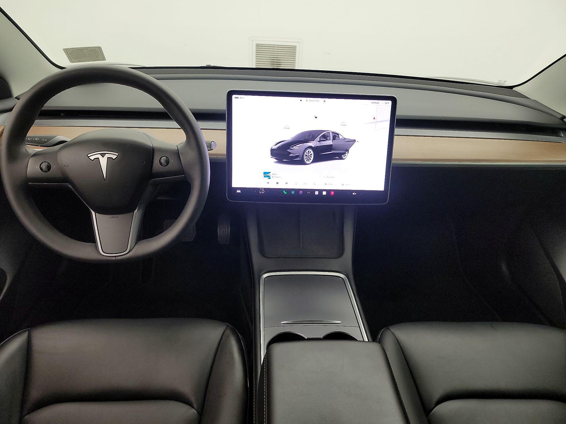 Thumbnail: 2022 Tesla Model 3 - 9