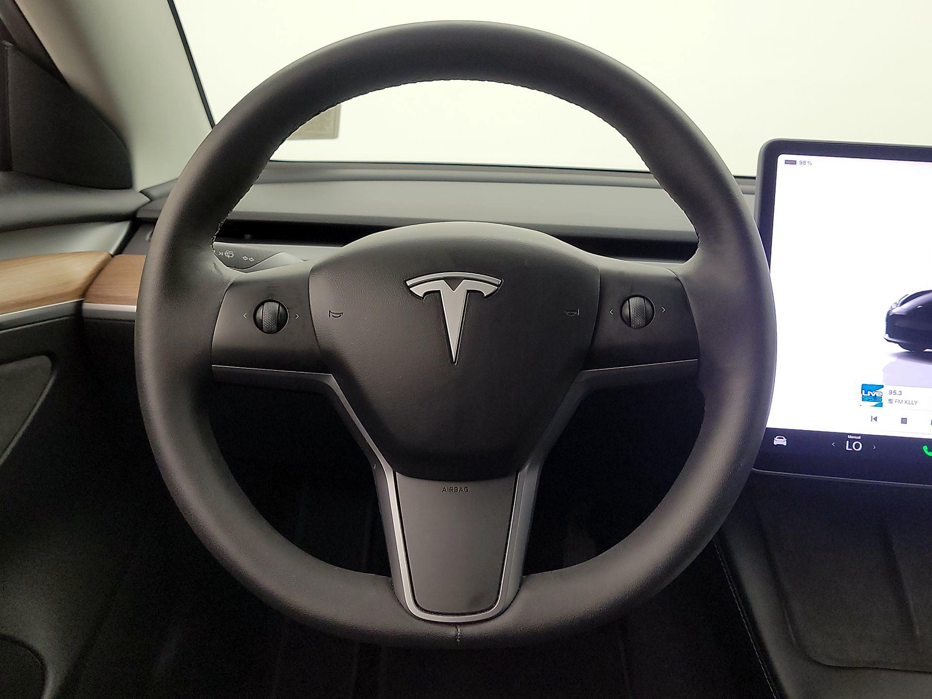 Thumbnail: 2022 Tesla Model 3 - 10
