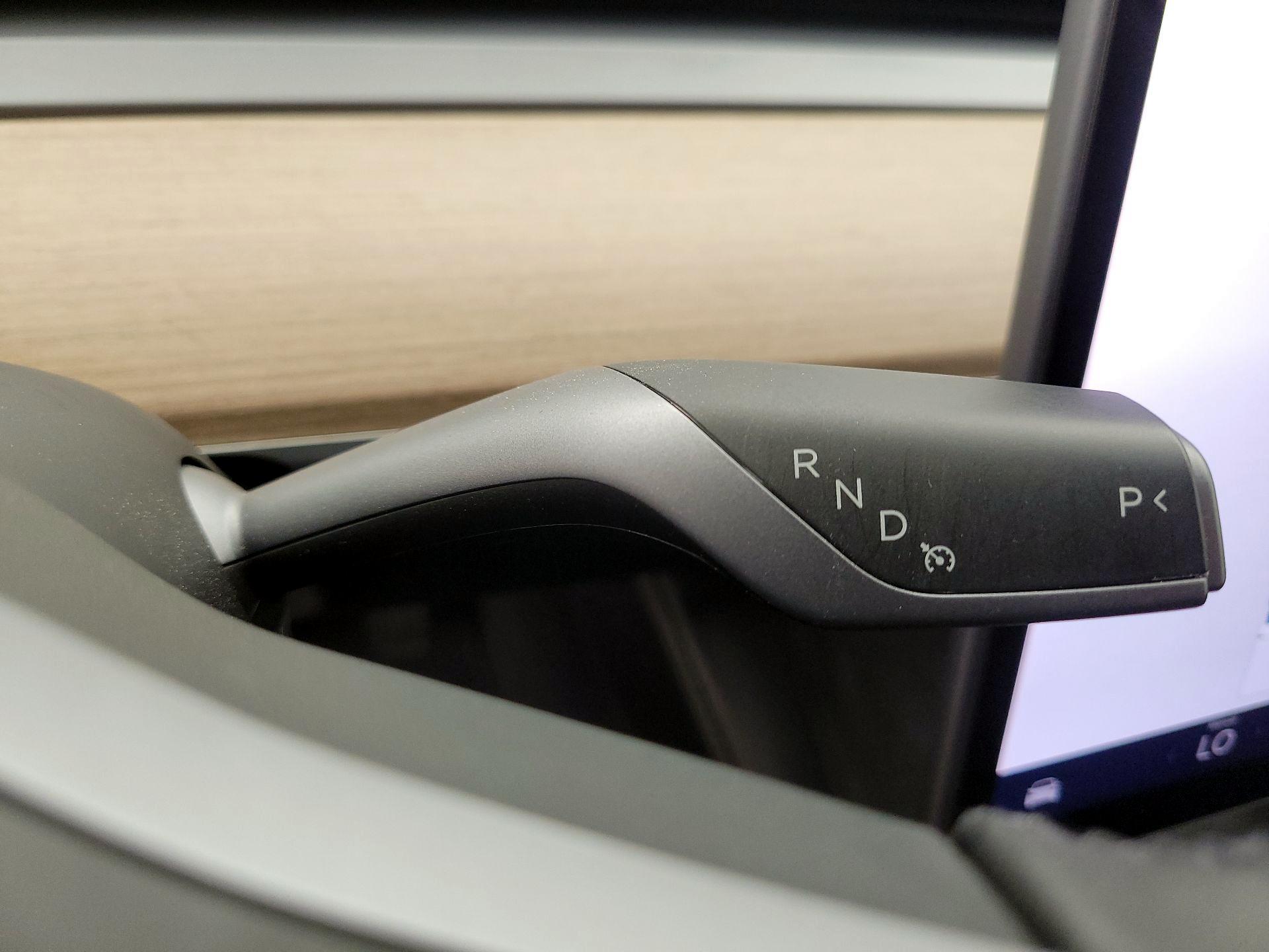 Thumbnail: 2022 Tesla Model 3 - 17