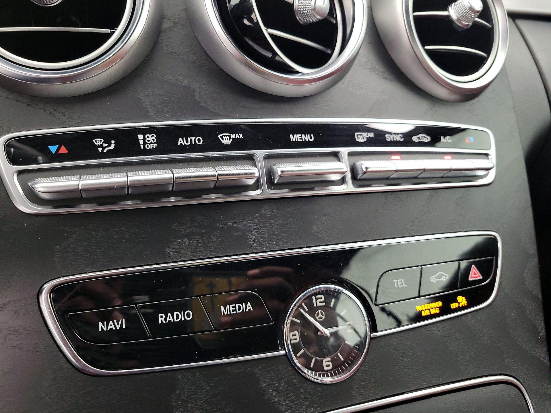 Thumbnail: 2019 Mercedes-Benz C-Class - 16