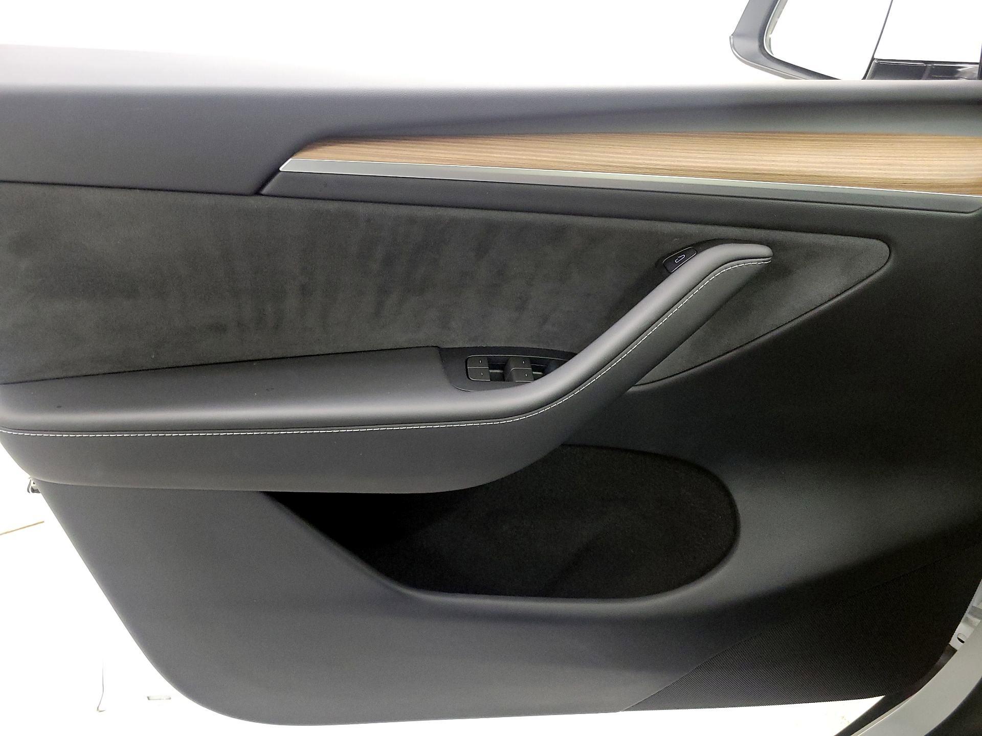 Thumbnail: 2024 Tesla Model Y - 12