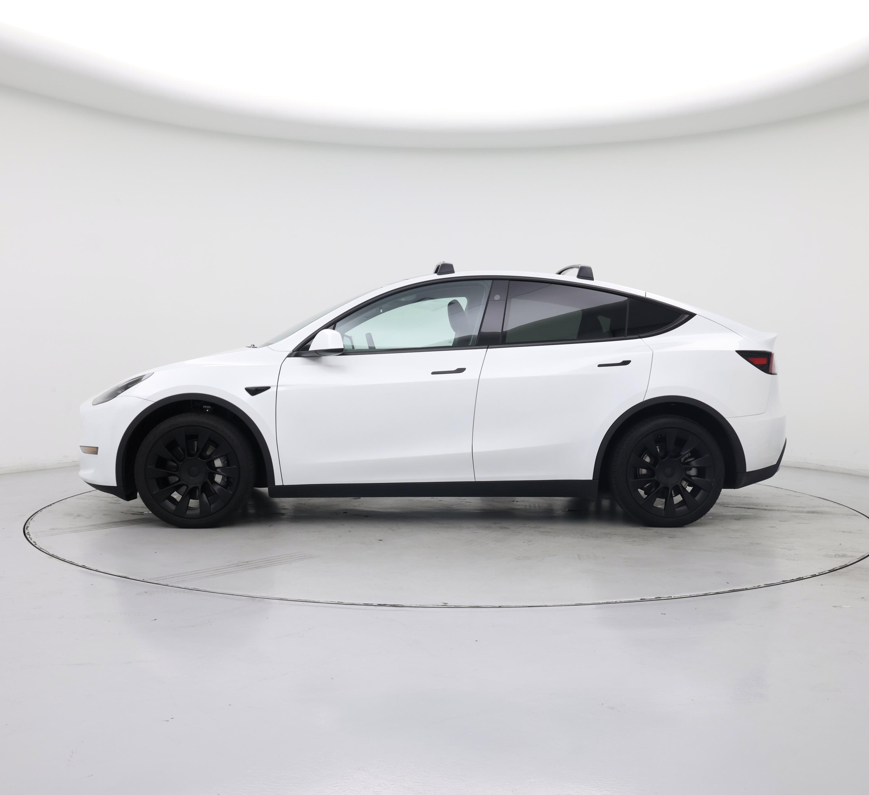 Thumbnail: 2024 Tesla Model Y - 3