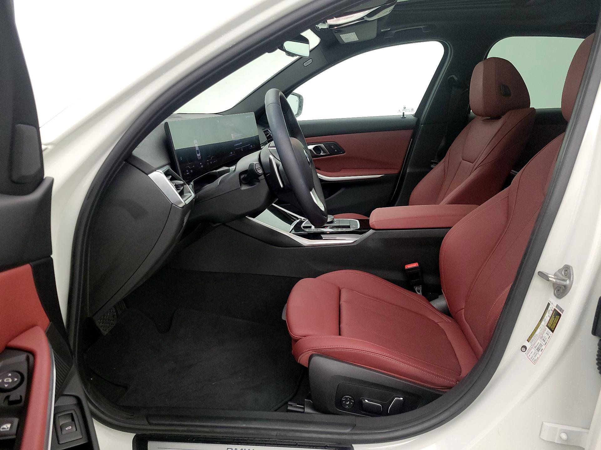 Thumbnail: 2024 BMW 3 Series - 11