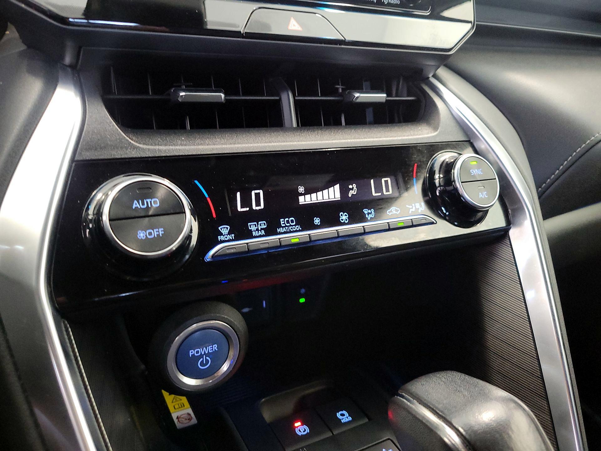 Thumbnail: 2022 Toyota Venza - 16