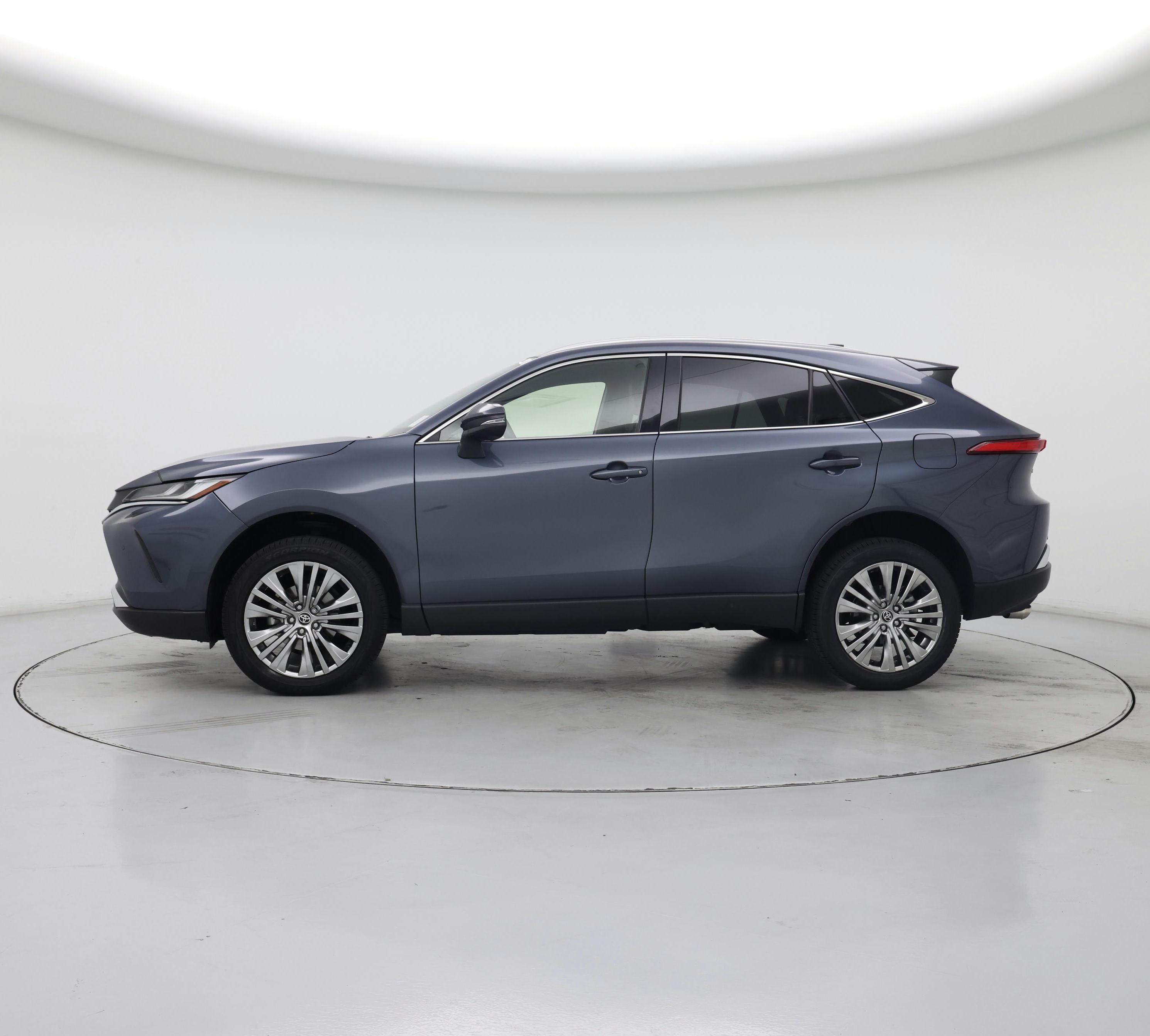 Thumbnail: 2022 Toyota Venza - 3