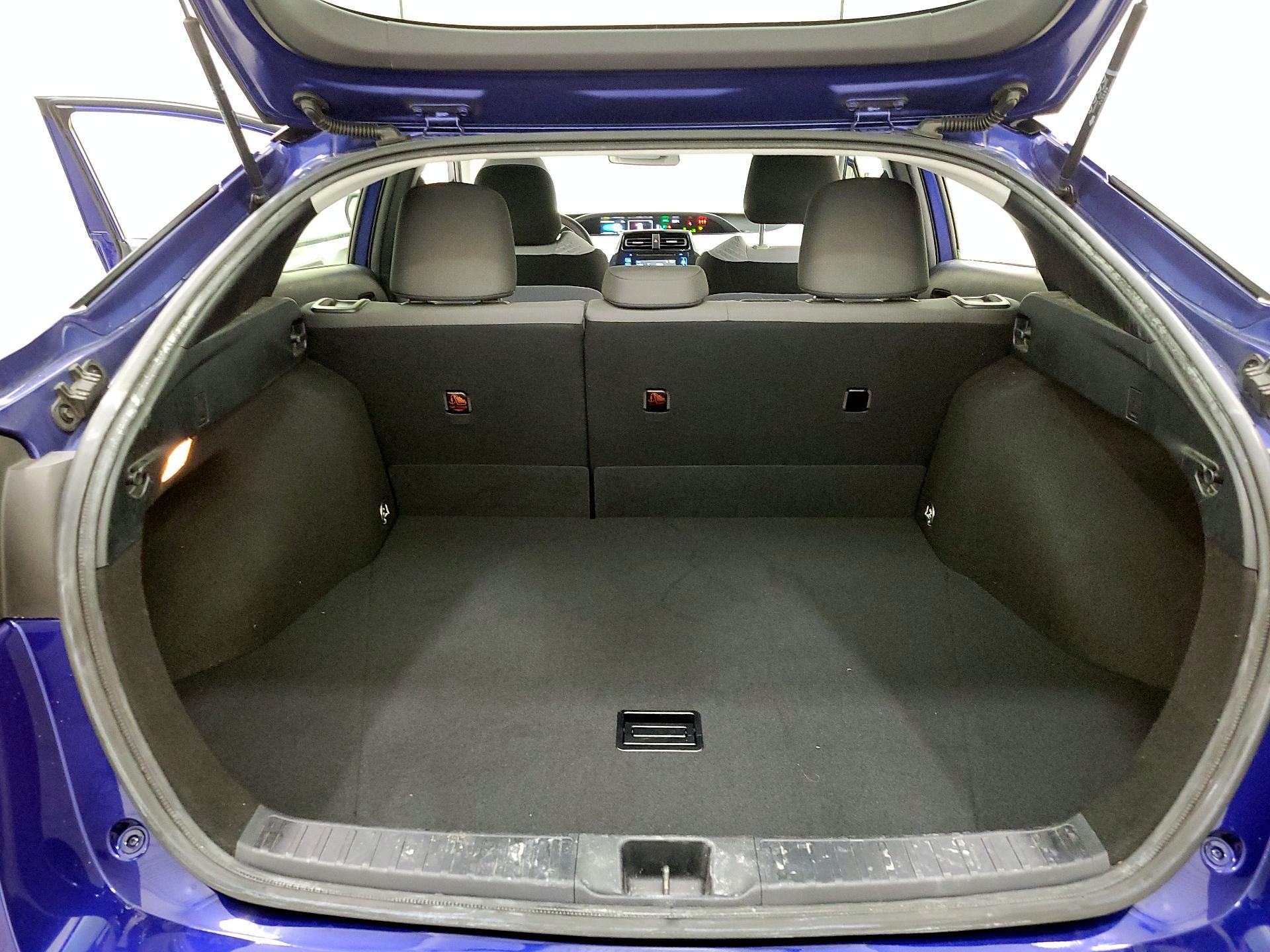 Thumbnail: 2017 Toyota Prius - 19