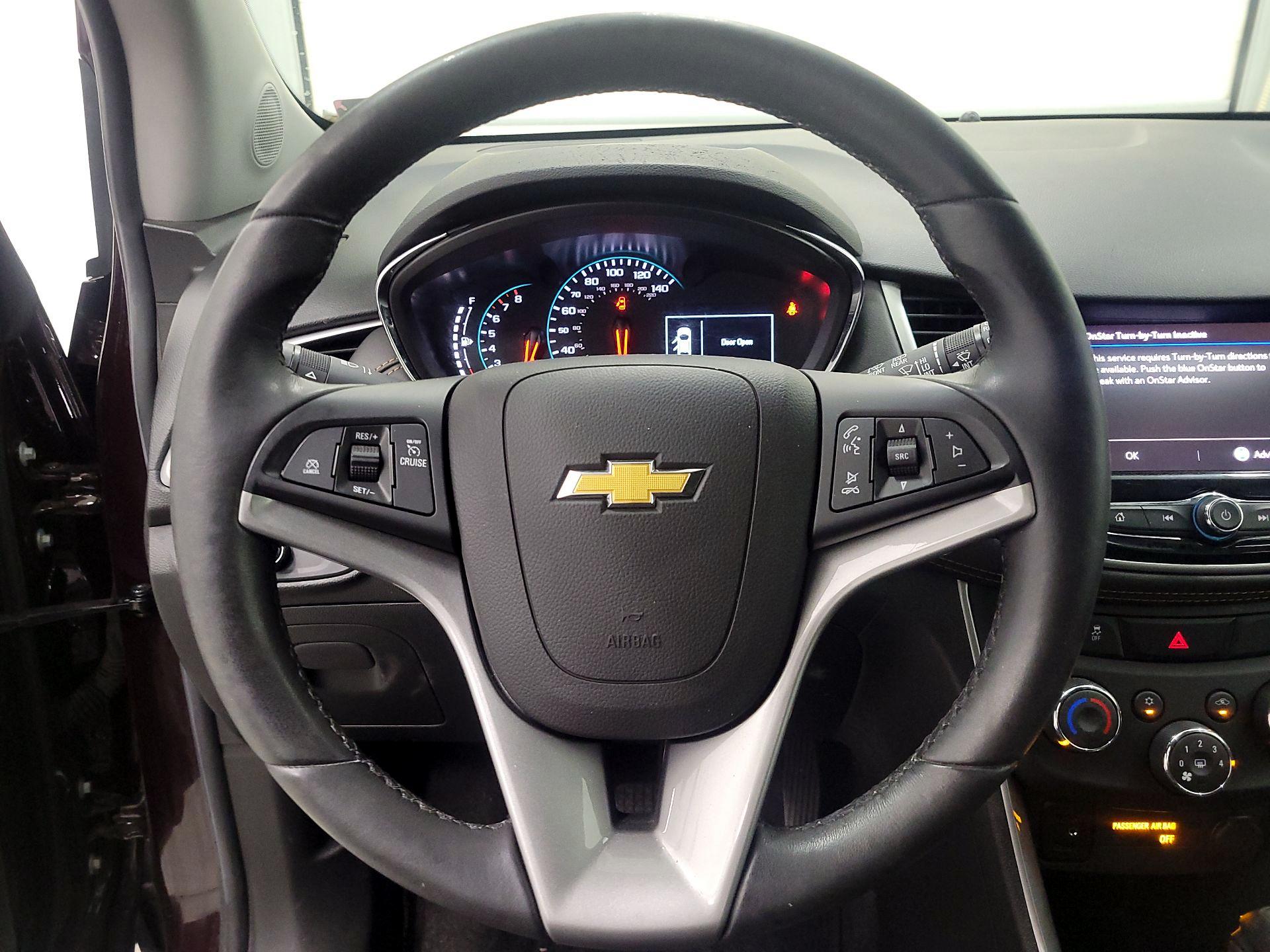 Thumbnail: 2022 Chevrolet Trax - 10