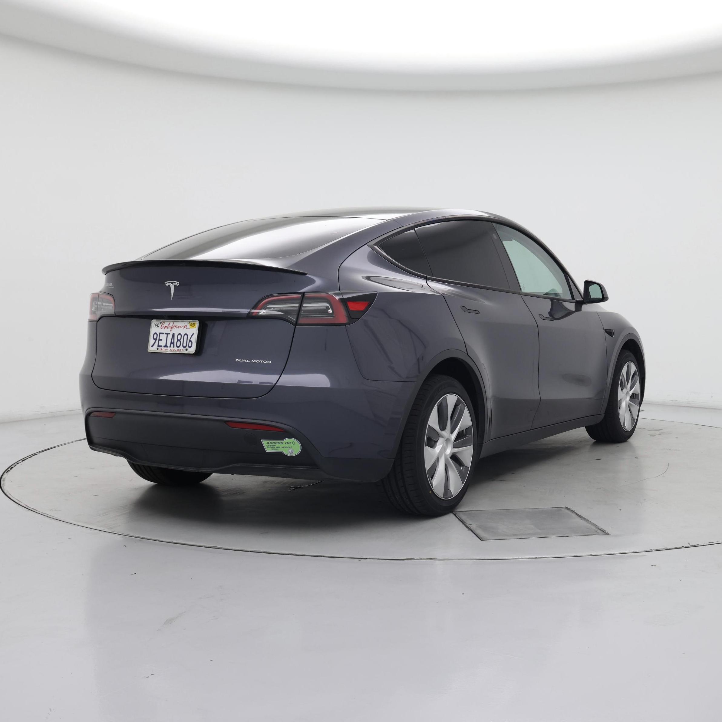 Thumbnail: 2023 Tesla Model Y - 8