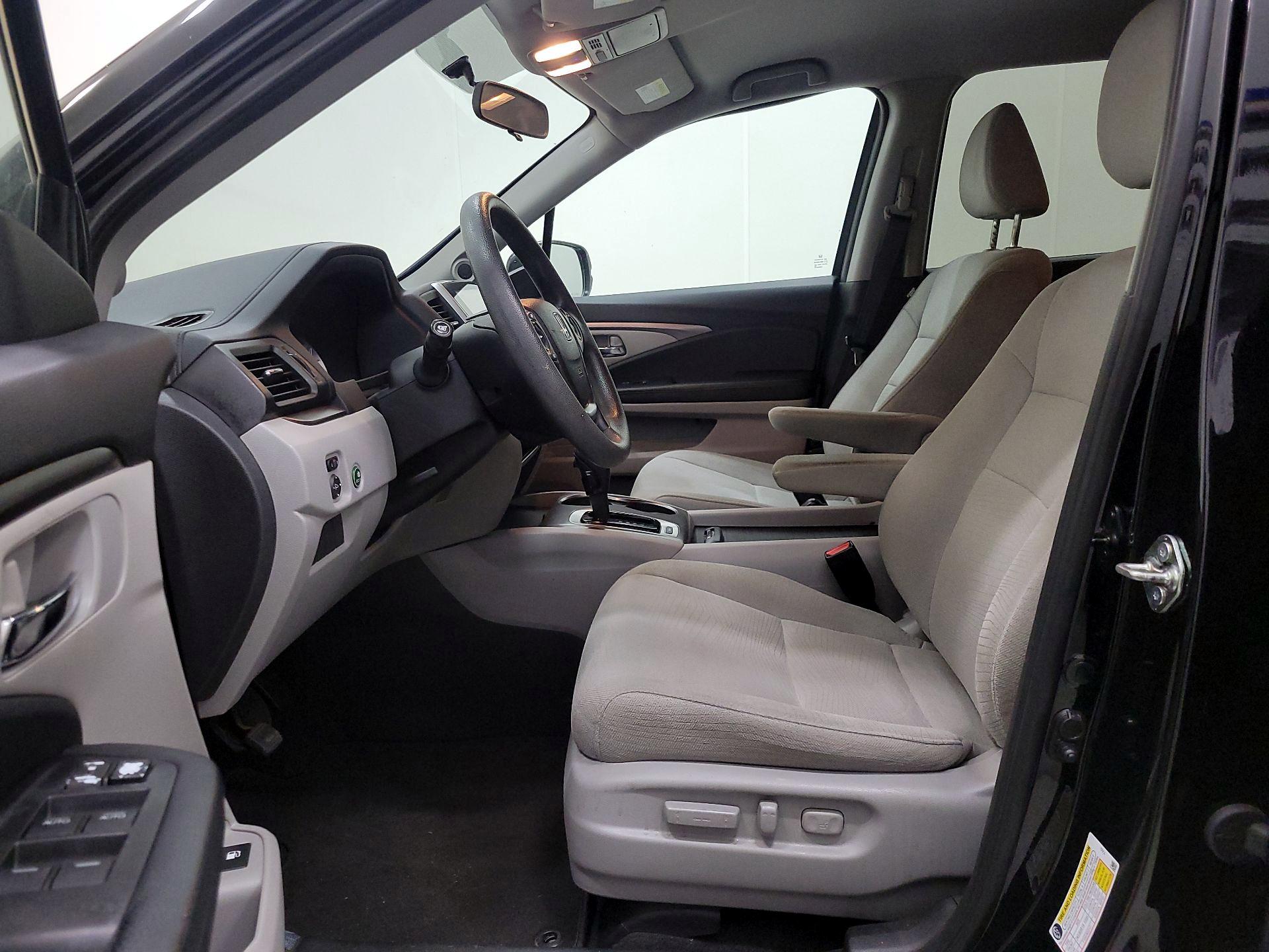 Thumbnail: 2018 Honda Pilot - 11