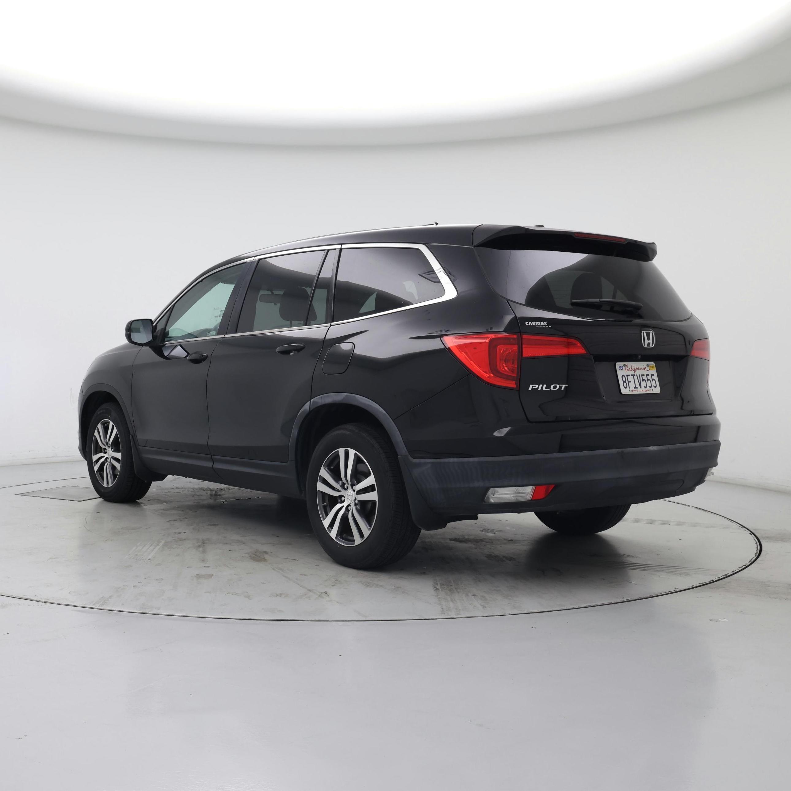 Thumbnail: 2018 Honda Pilot - 2