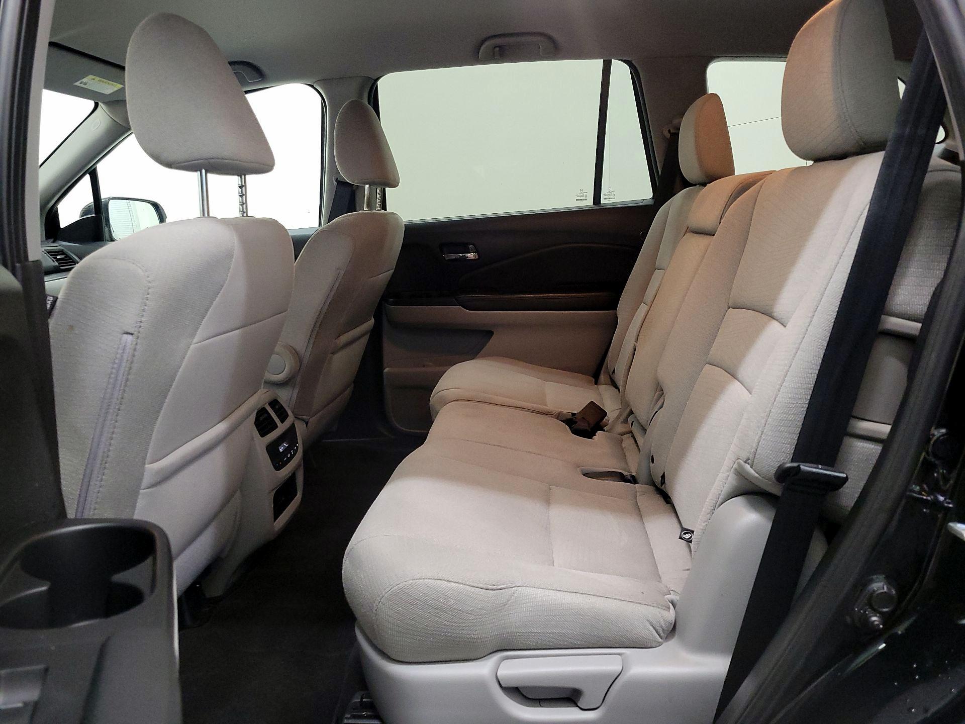 Thumbnail: 2018 Honda Pilot - 19