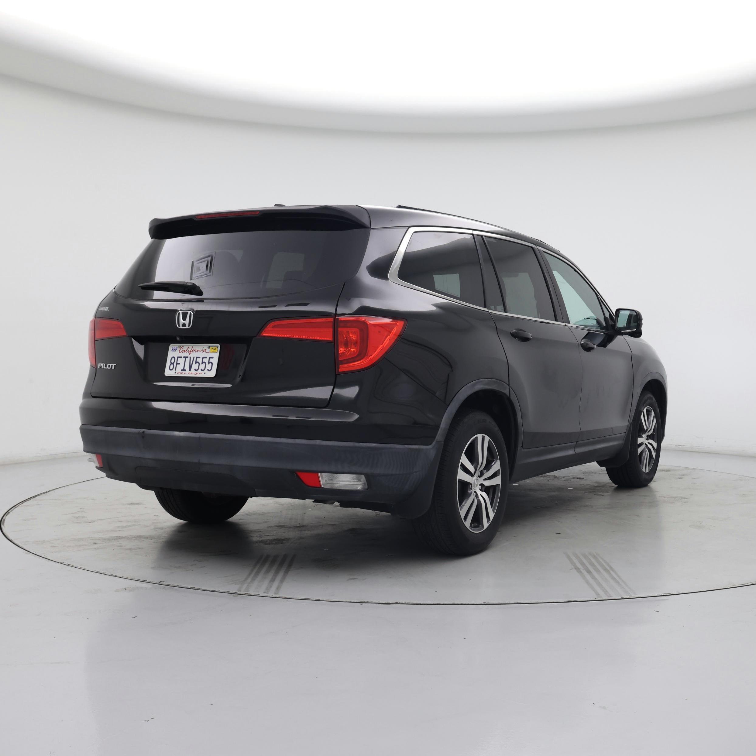Thumbnail: 2018 Honda Pilot - 8