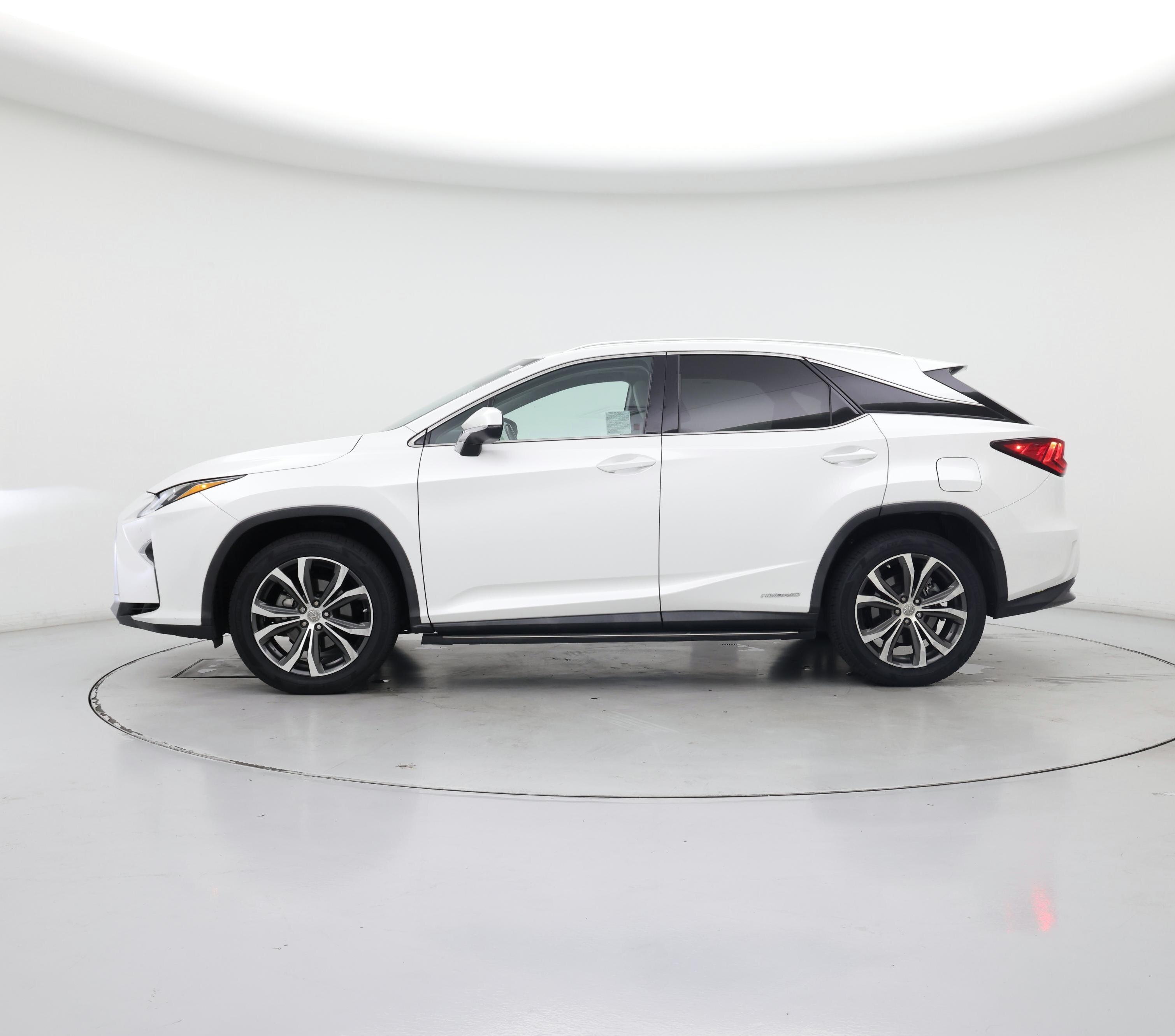 Thumbnail: 2017 Lexus RX - 3
