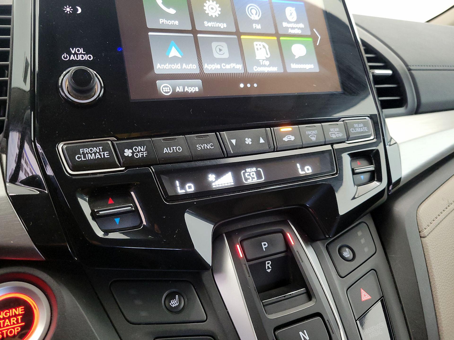 Thumbnail: 2020 Honda Odyssey - 16