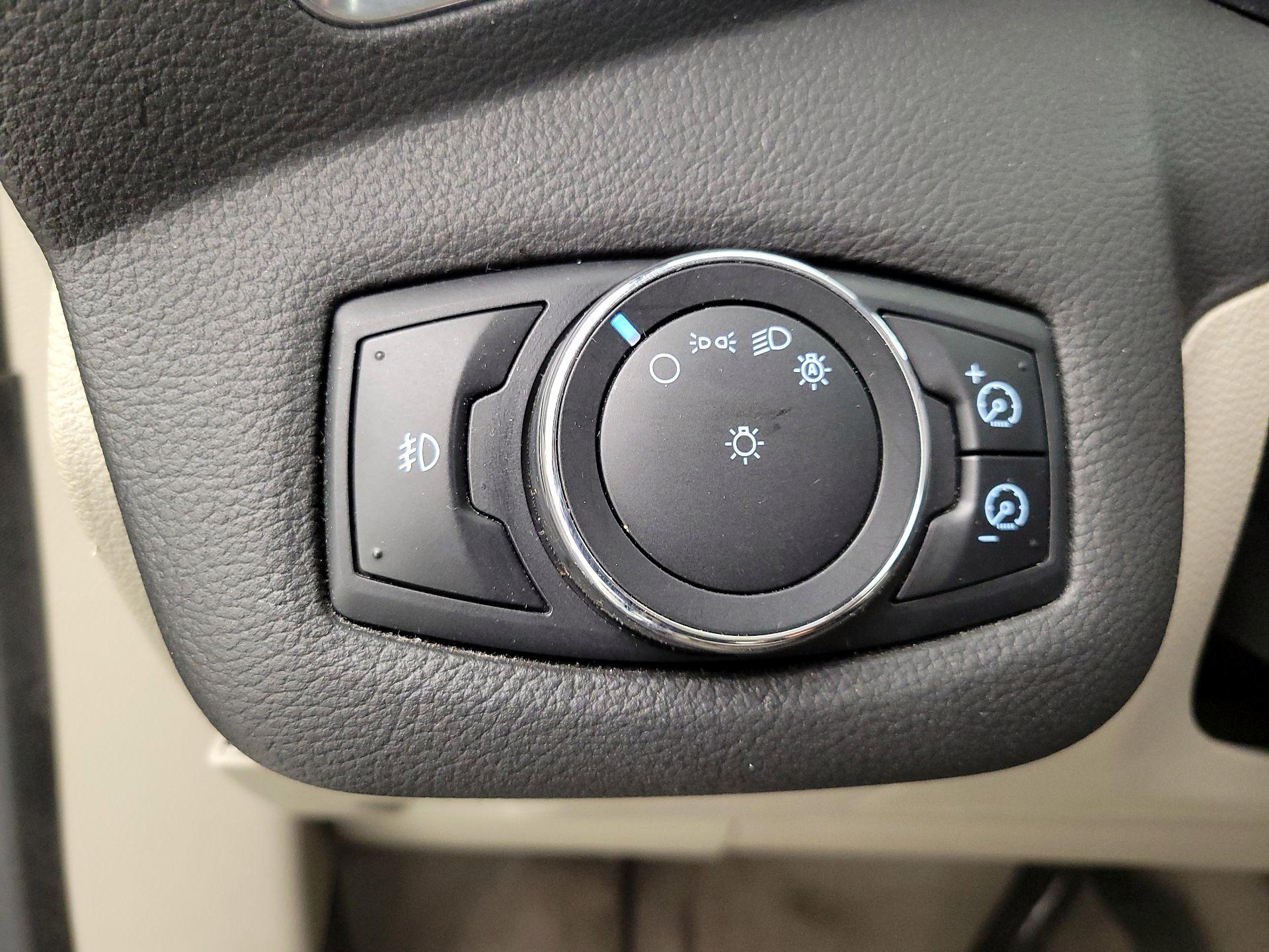 Thumbnail: 2013 Ford C-Max - 13