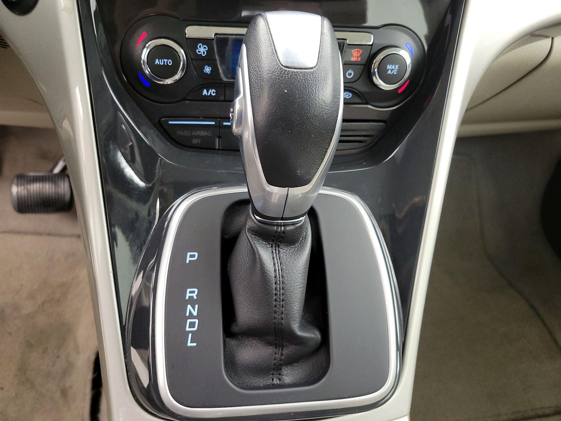 Thumbnail: 2013 Ford C-Max - 17