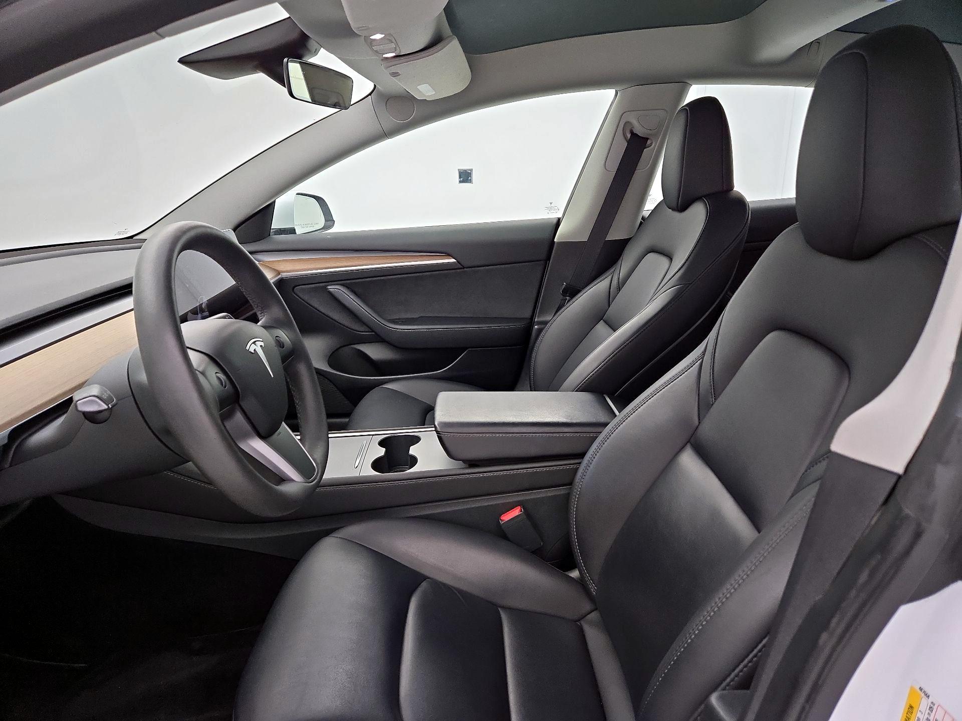 Thumbnail: 2023 Tesla Model 3 - 11