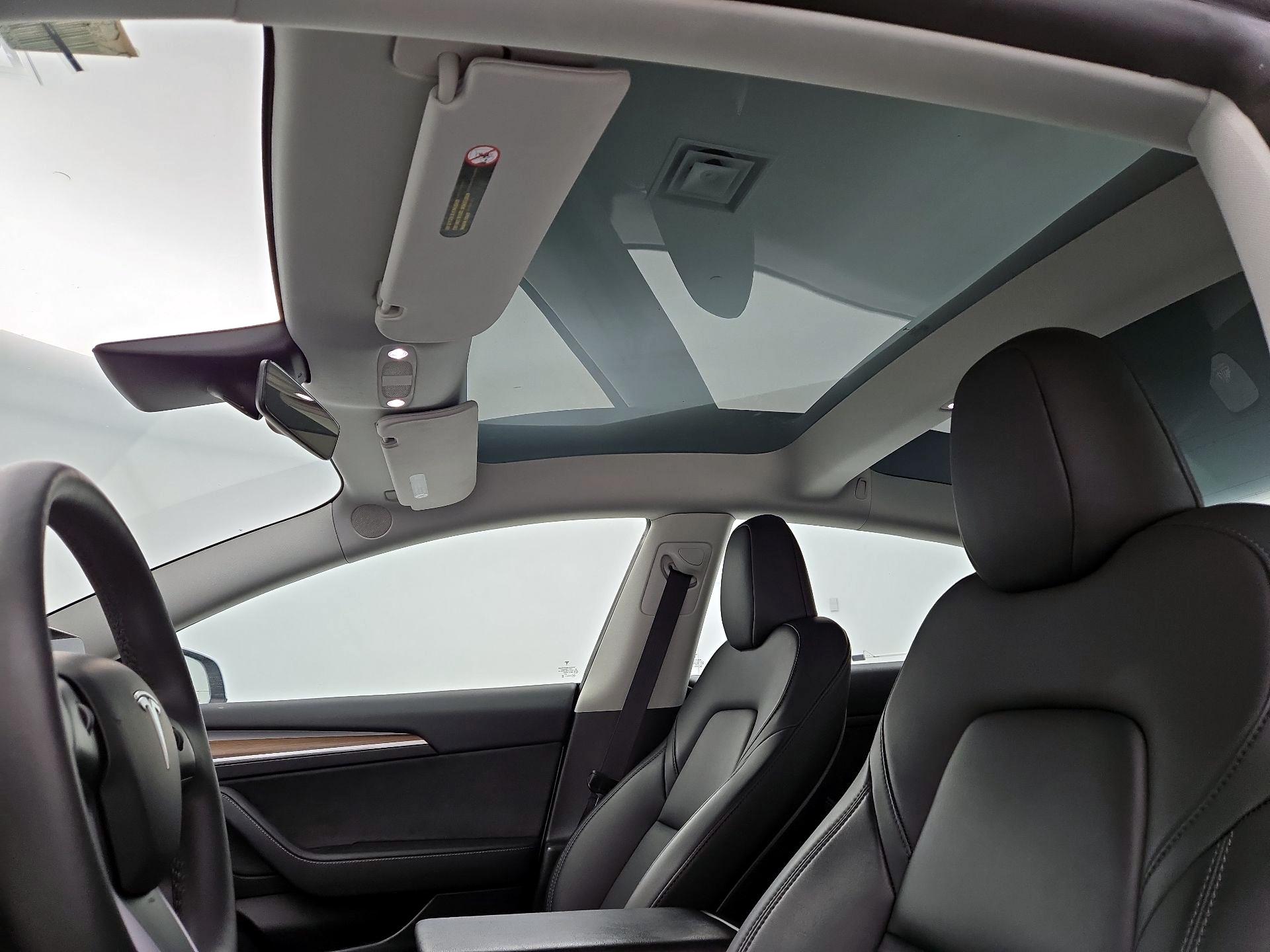 Thumbnail: 2023 Tesla Model 3 - 18