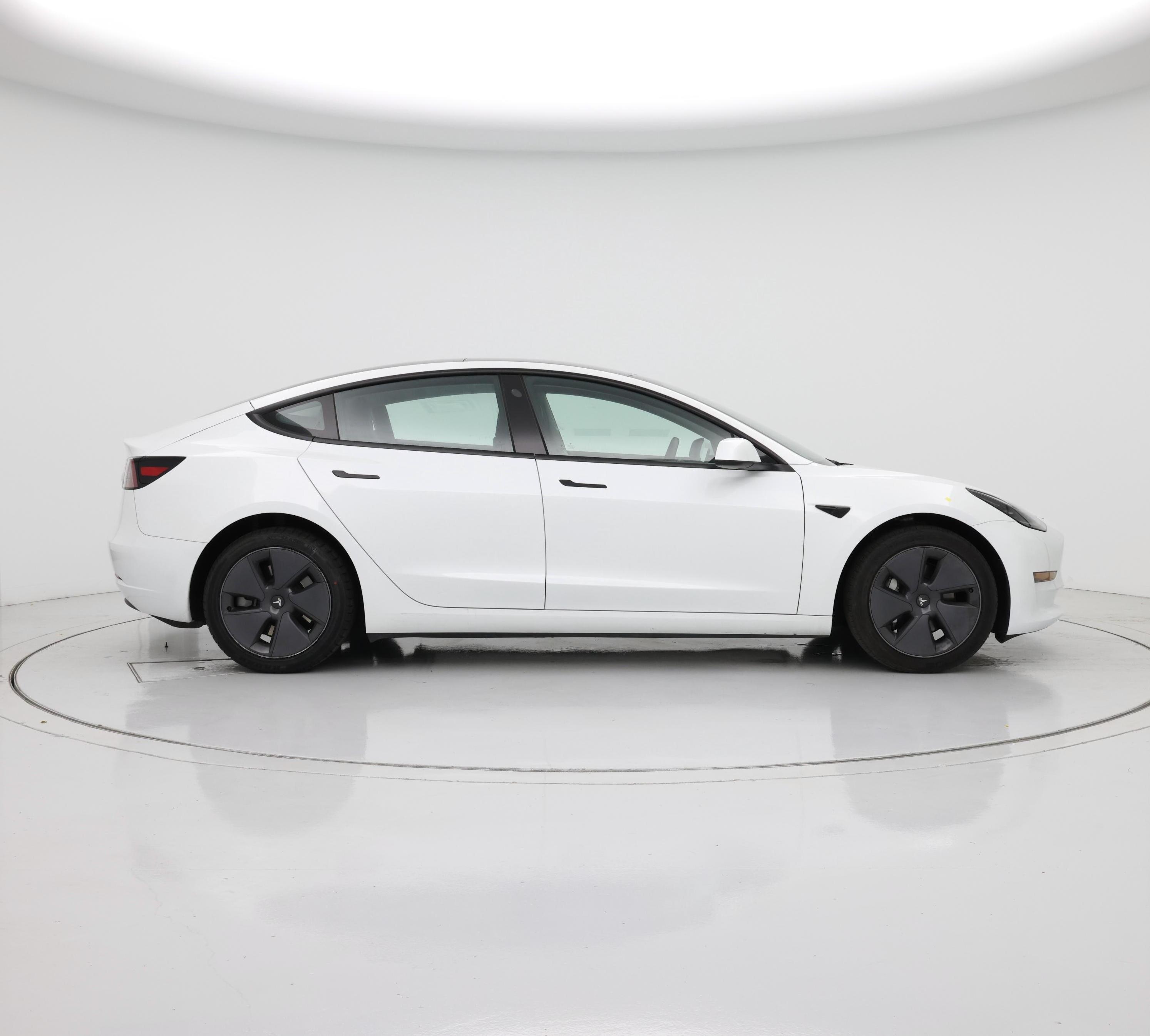 Thumbnail: 2023 Tesla Model 3 - 7