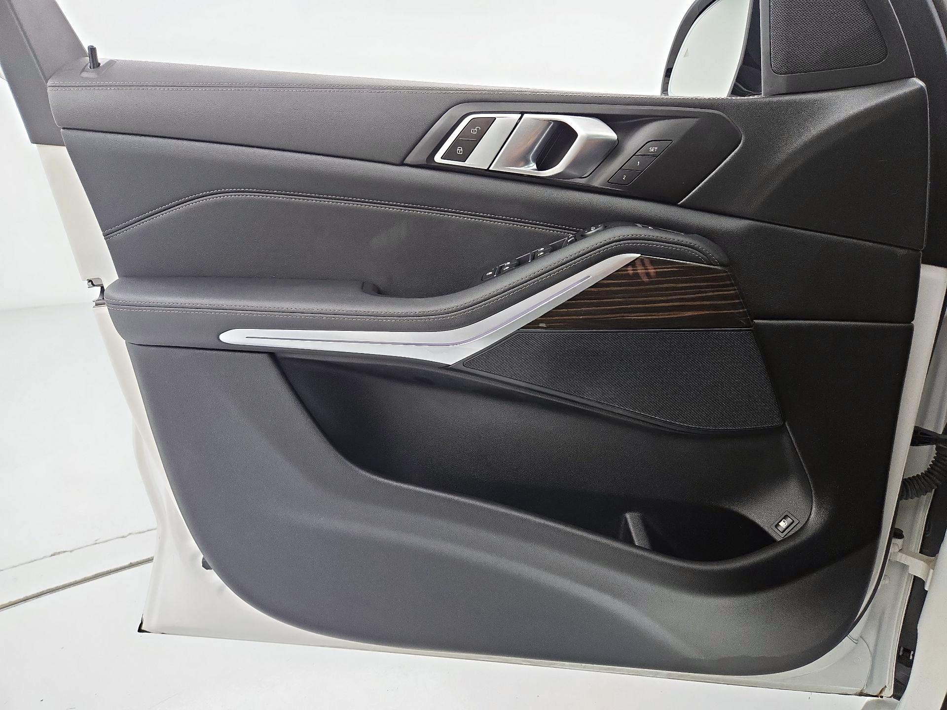 Thumbnail: 2024 BMW X5 - 12
