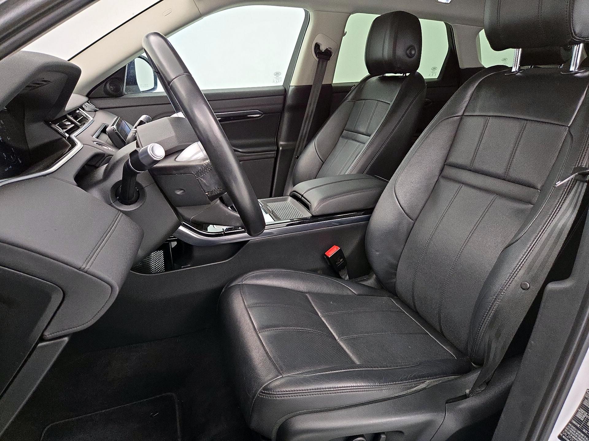 Thumbnail: 2020 Land Rover Range Rover Evoque - 11