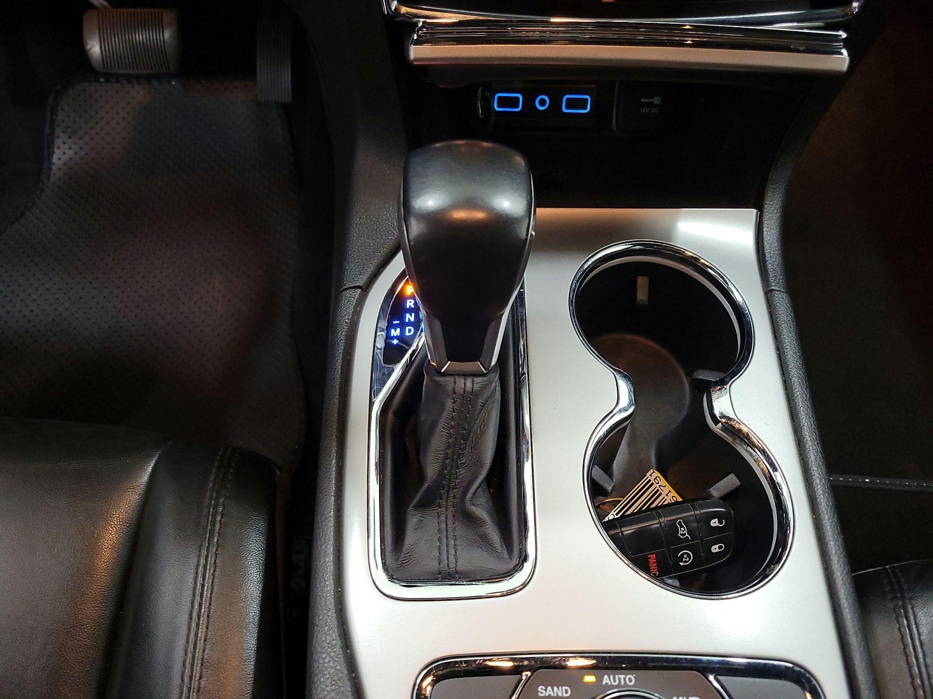 Thumbnail: 2019 Jeep Grand Cherokee - 18