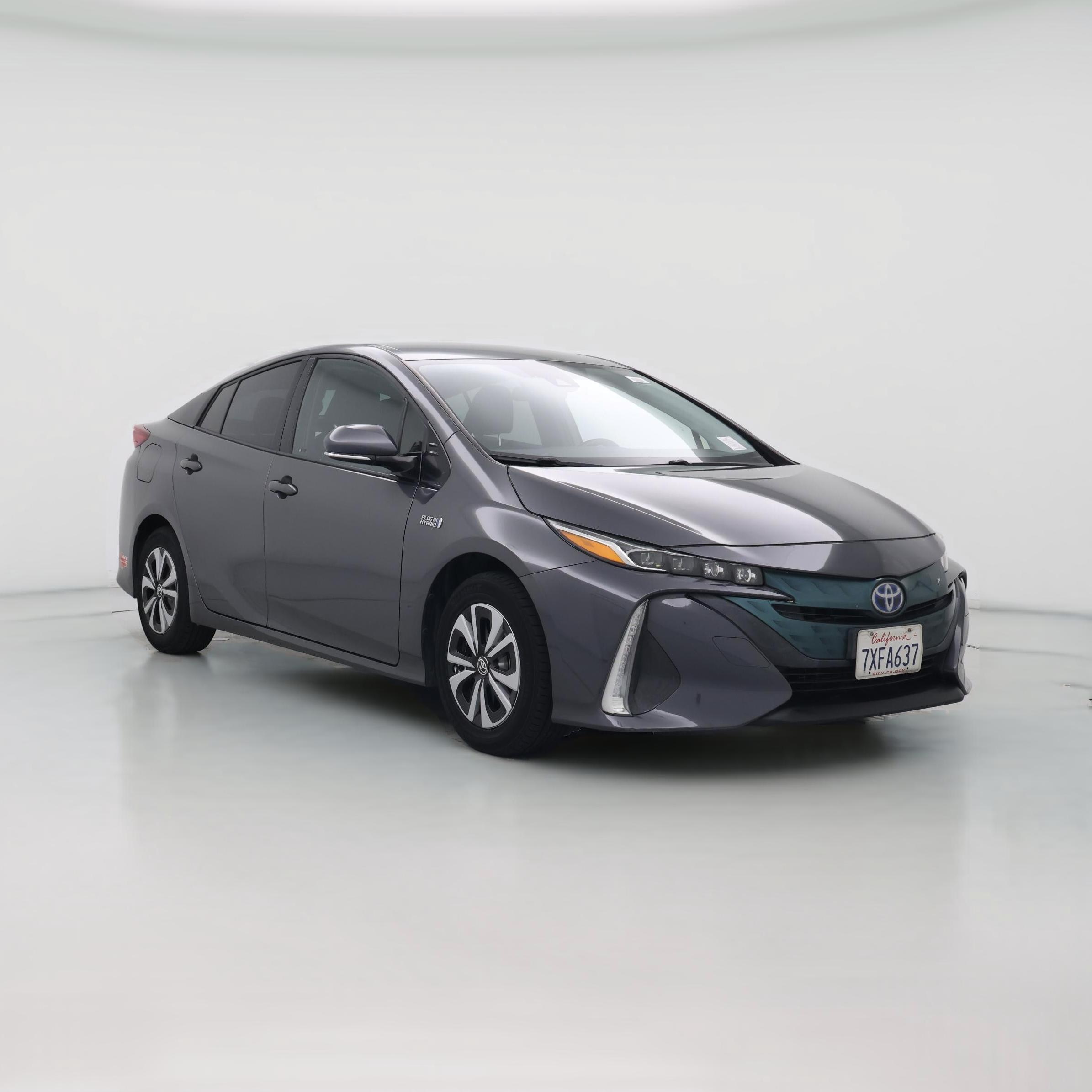 Thumbnail: 2017 Toyota Prius Prime - 1