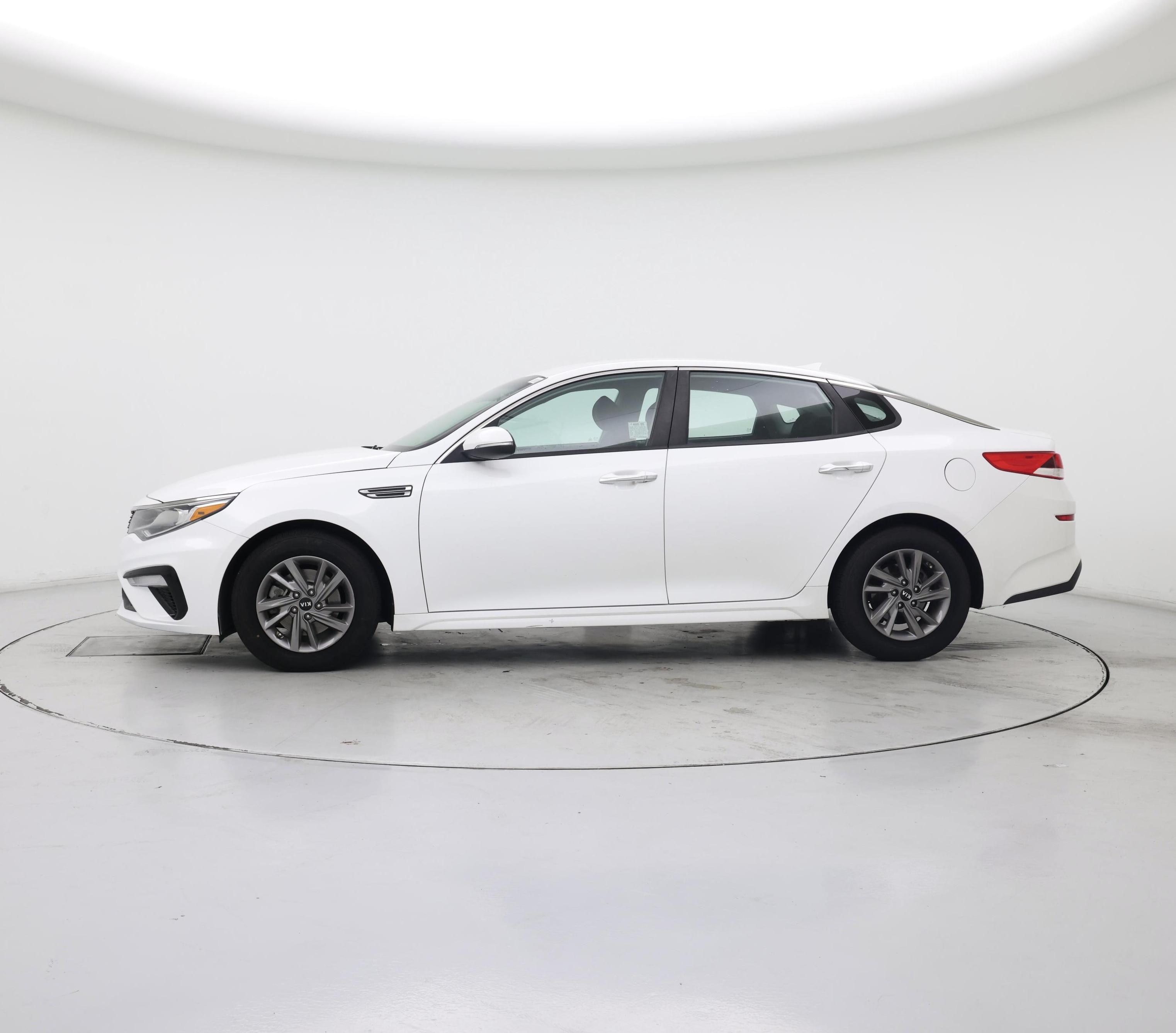 Thumbnail: 2020 Kia Optima - 3