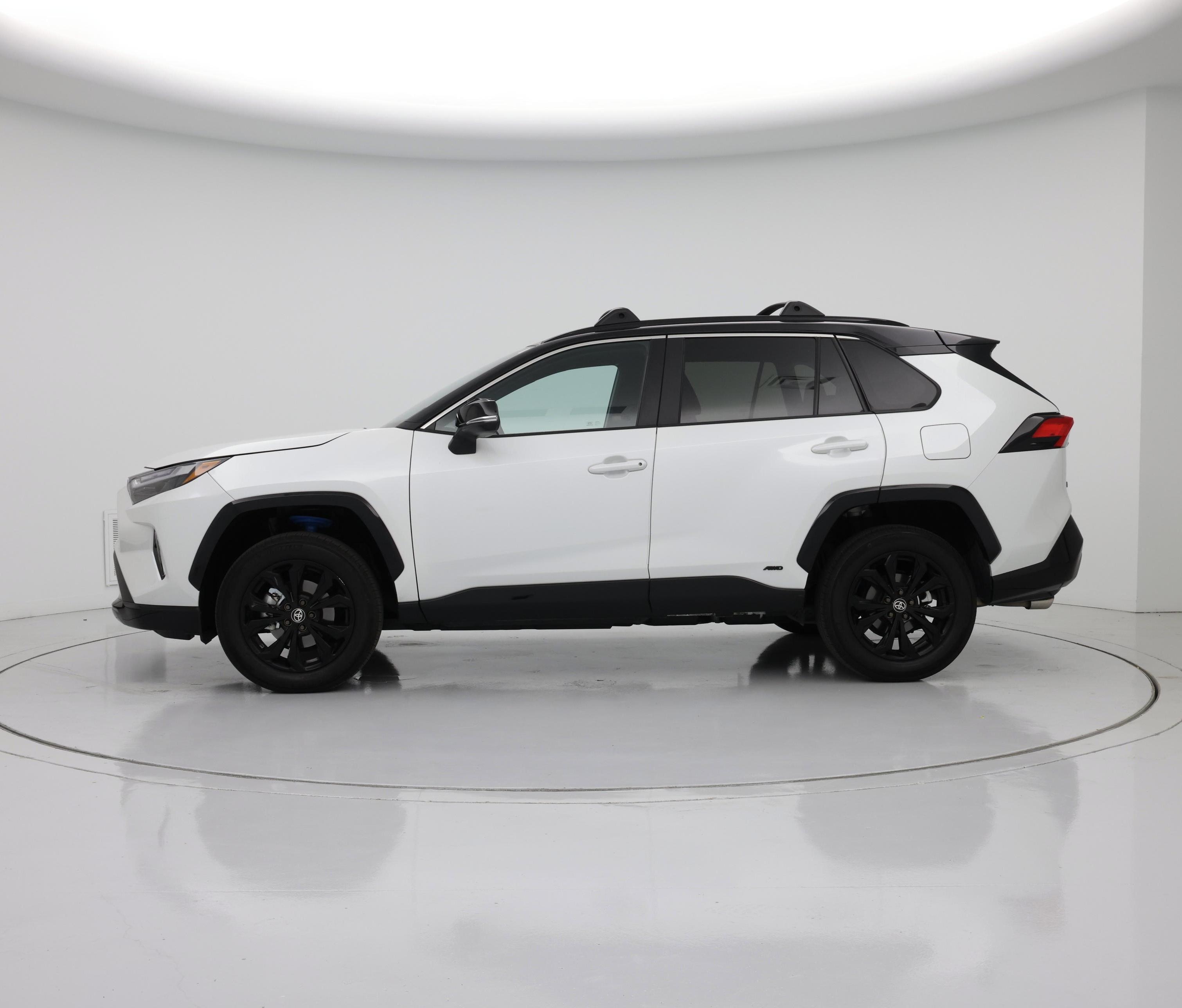 Thumbnail: 2024 Toyota RAV4 - 3