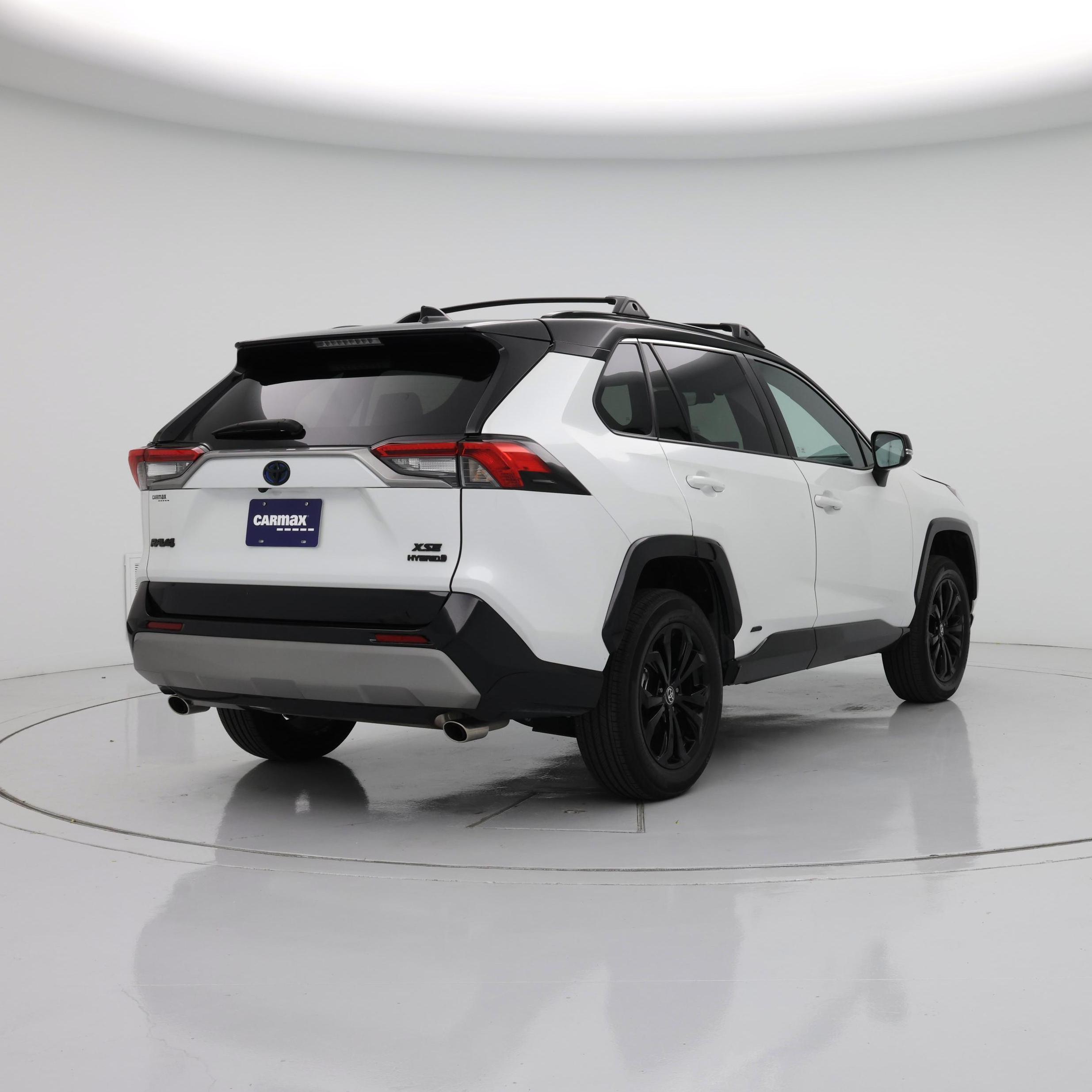 Thumbnail: 2024 Toyota RAV4 - 8
