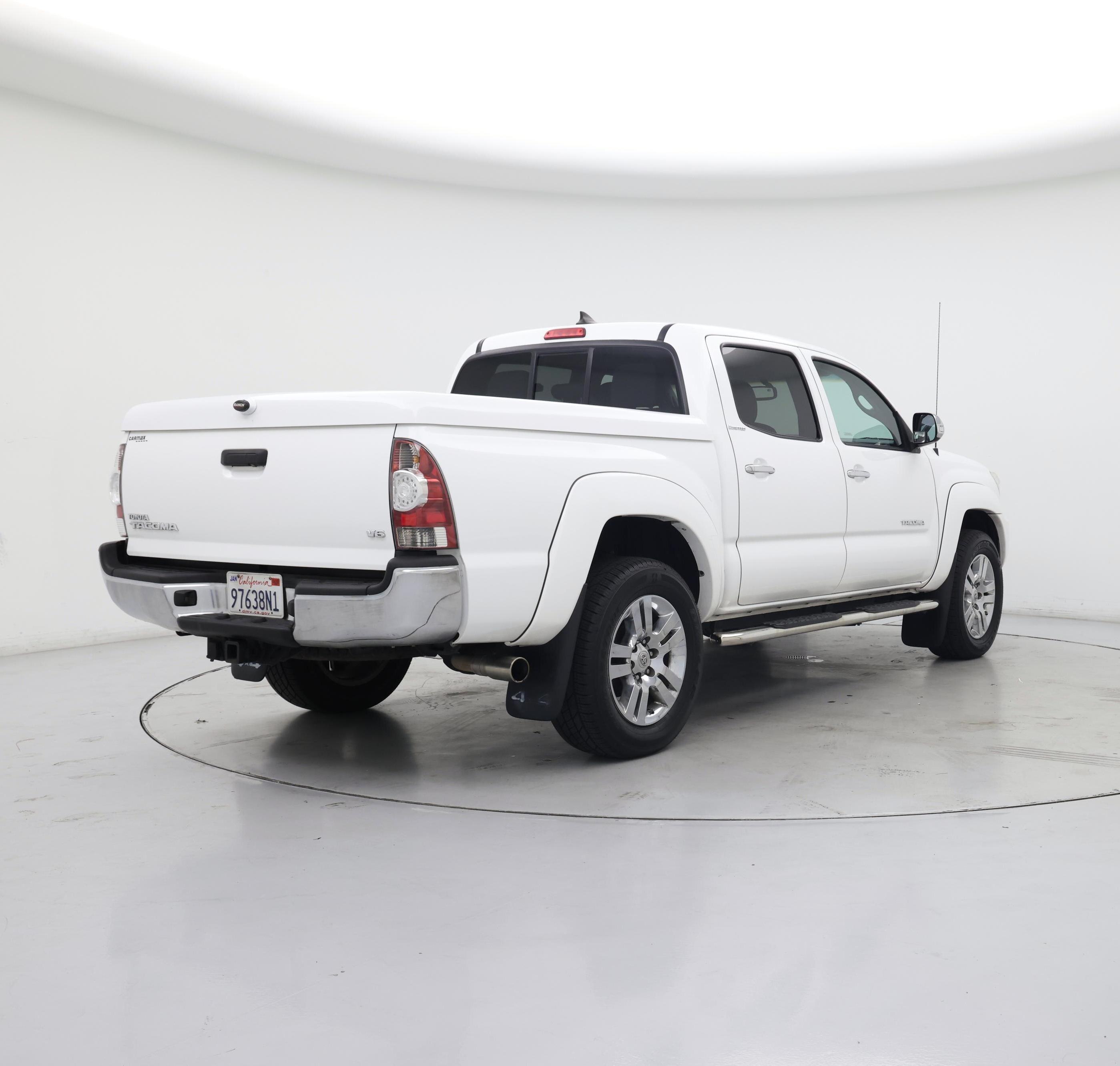 Thumbnail: 2014 Toyota Tacoma - 8