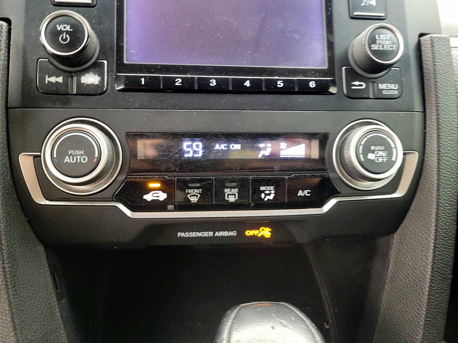 Thumbnail: 2016 Honda Civic - 16